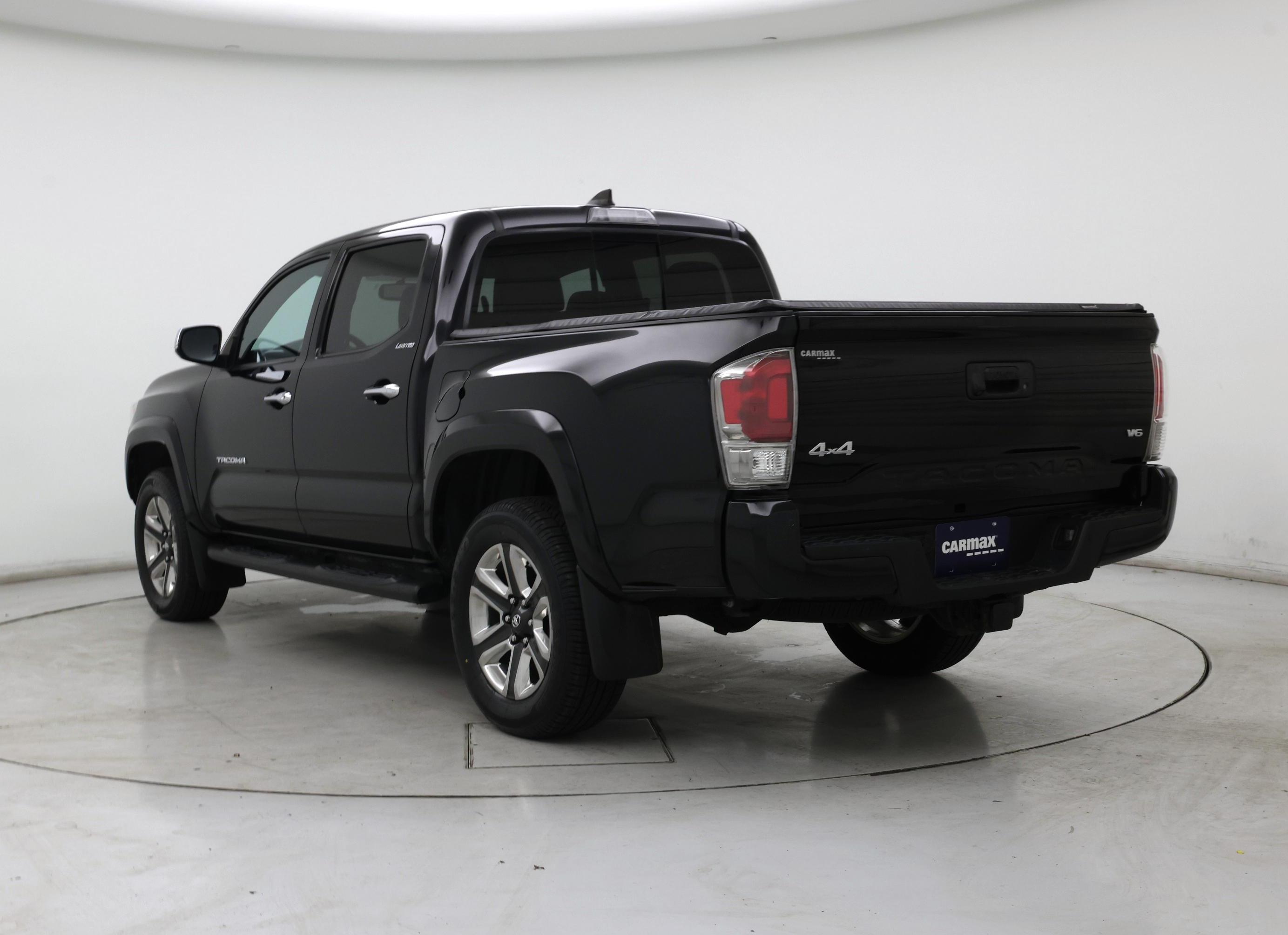 Thumbnail: 2017 Toyota Tacoma - 2