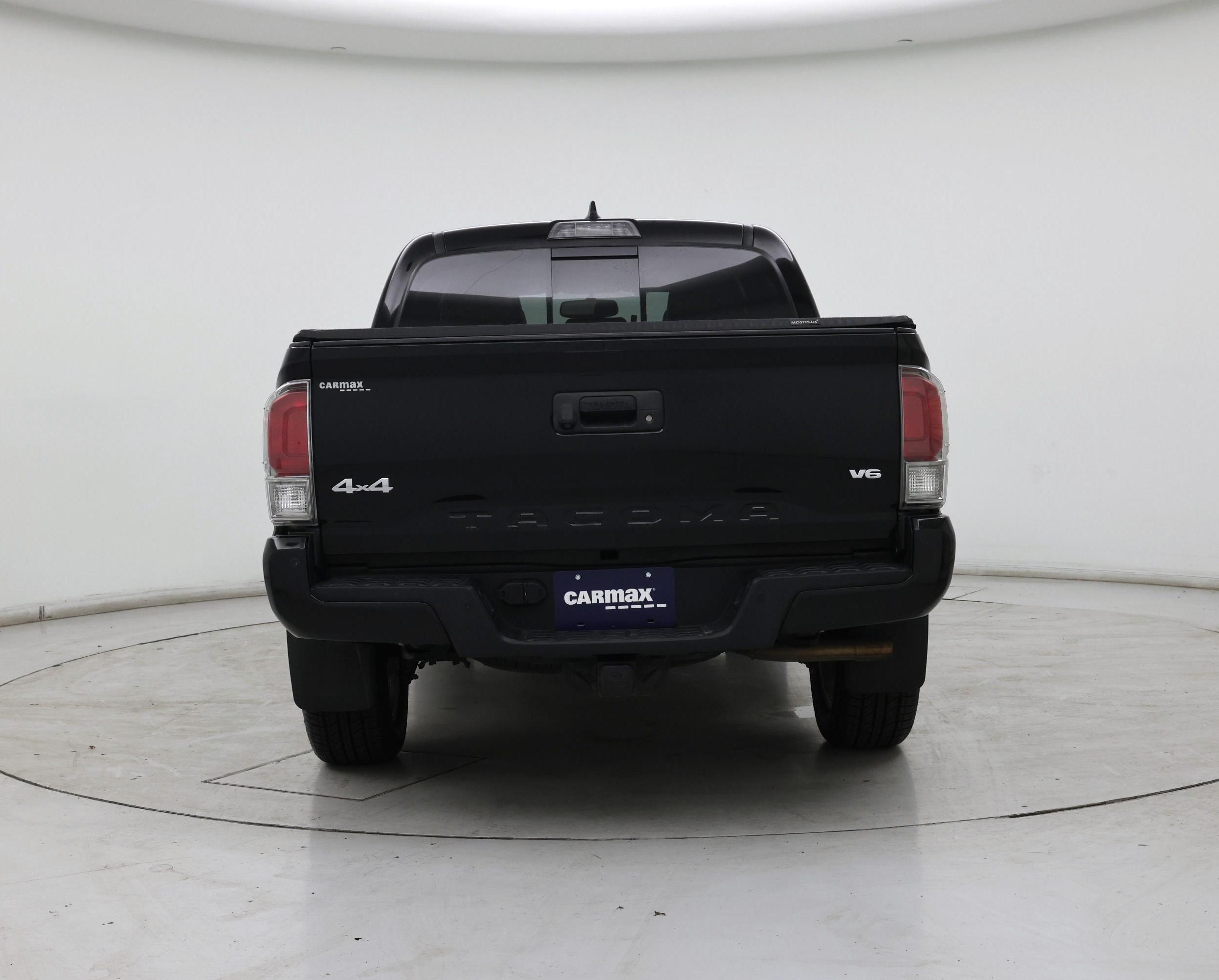 Thumbnail: 2017 Toyota Tacoma - 6
