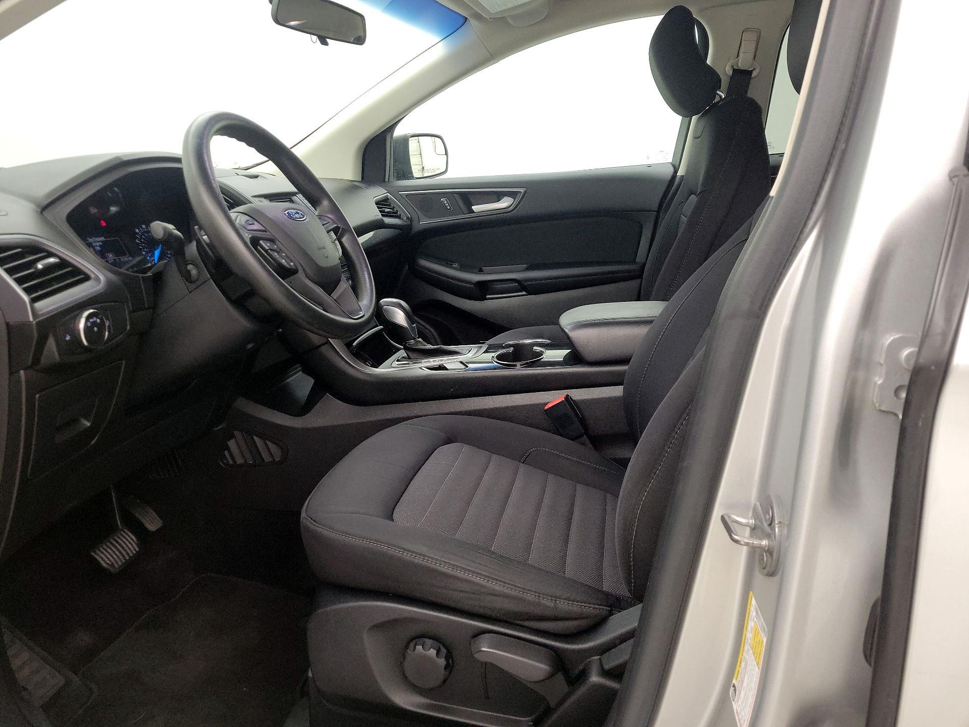 Thumbnail: 2017 Ford Edge - 11