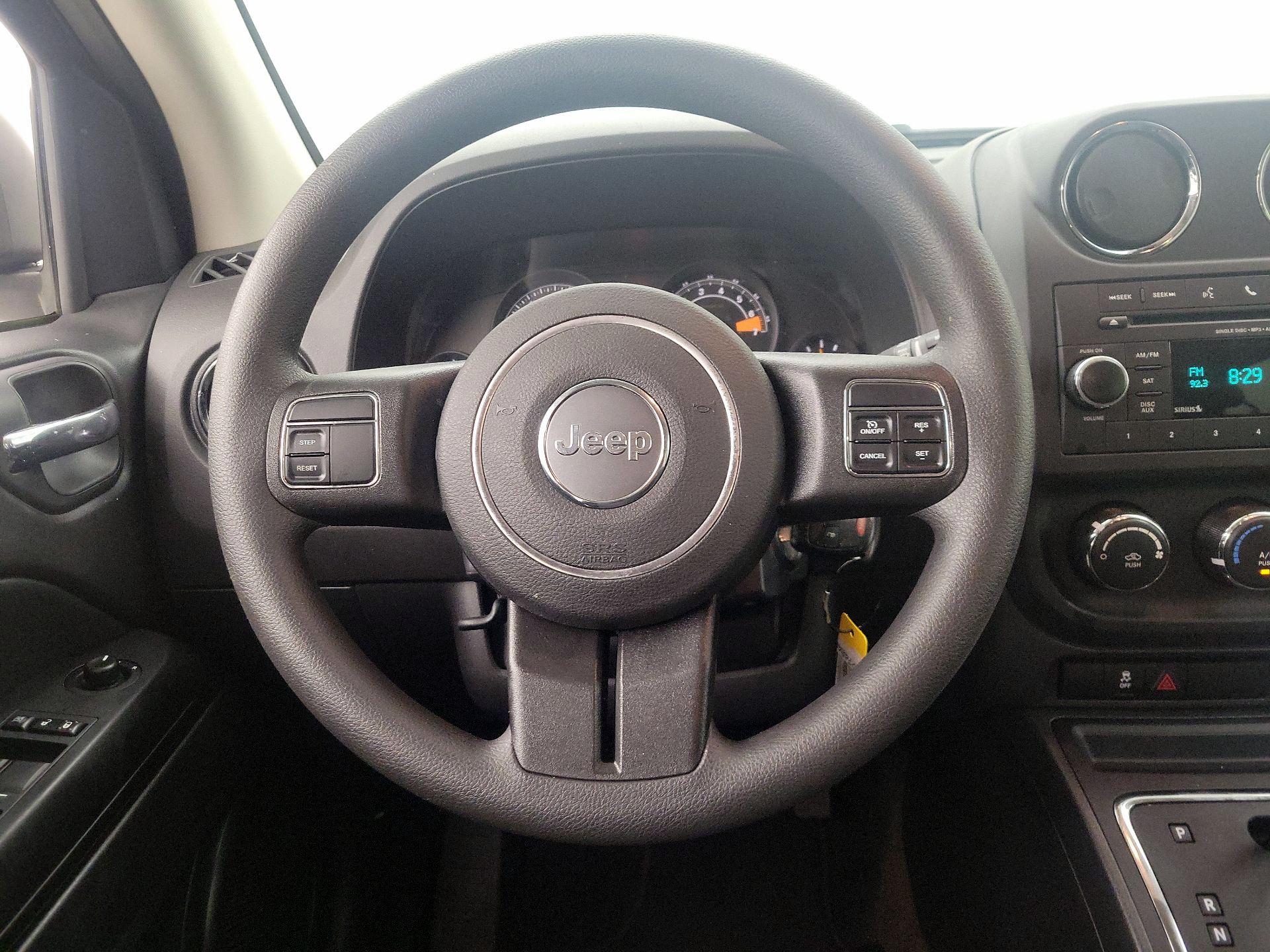 Thumbnail: 2016 Jeep Compass - 10