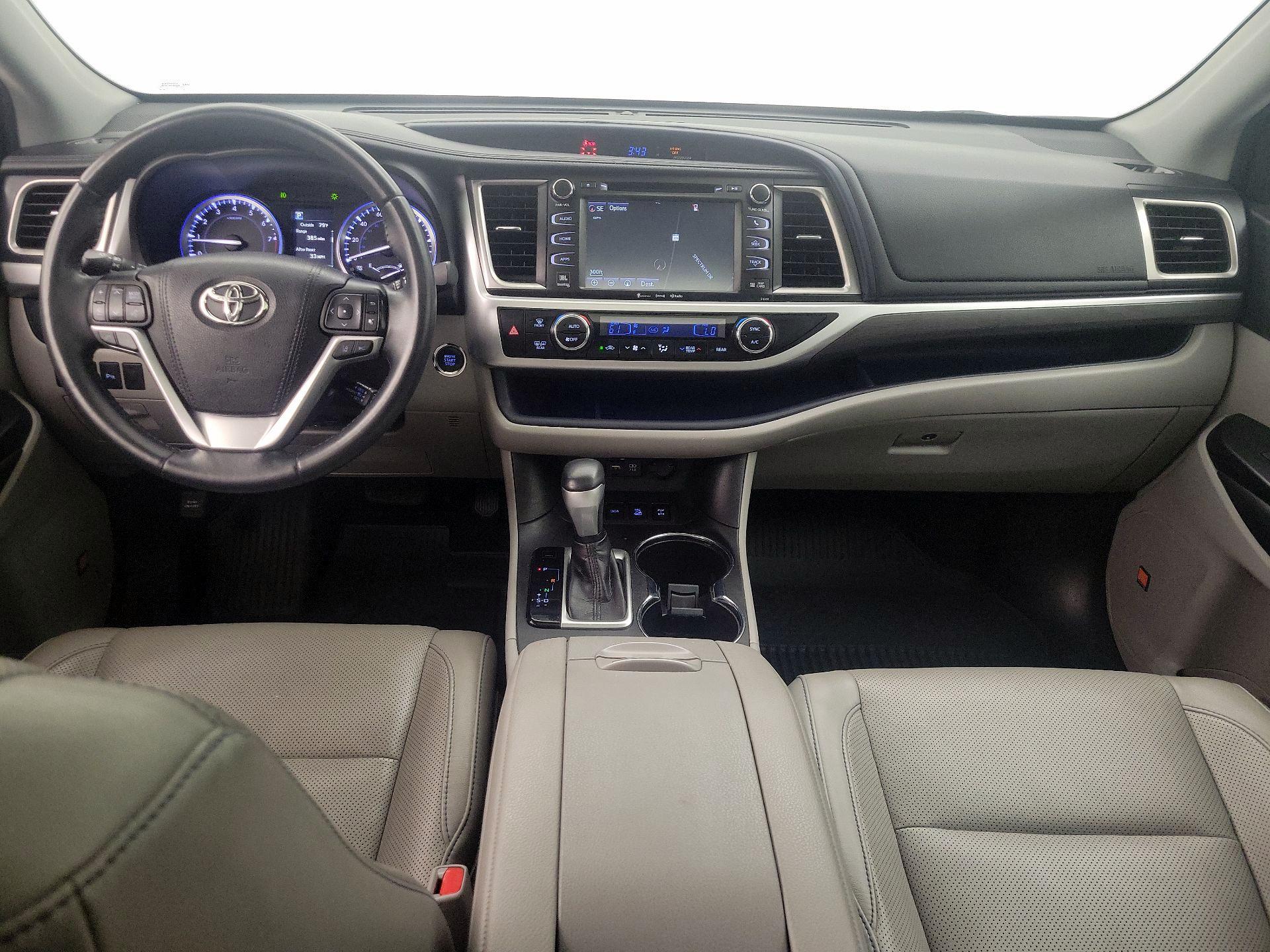 Thumbnail: 2019 Toyota Highlander - 9