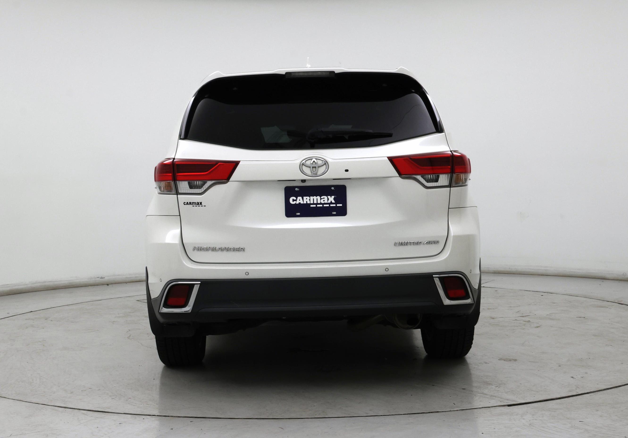 Thumbnail: 2019 Toyota Highlander - 6