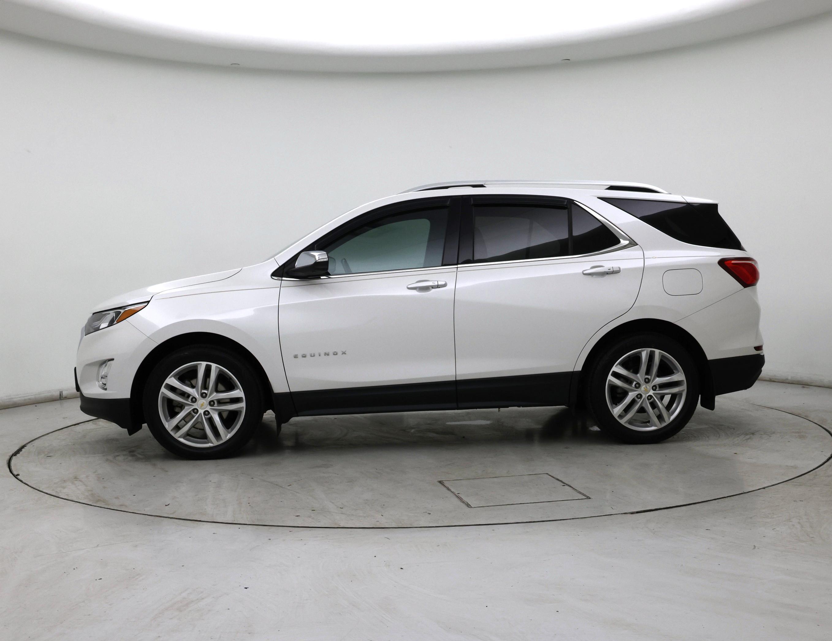 Thumbnail: 2019 Chevrolet Equinox - 3