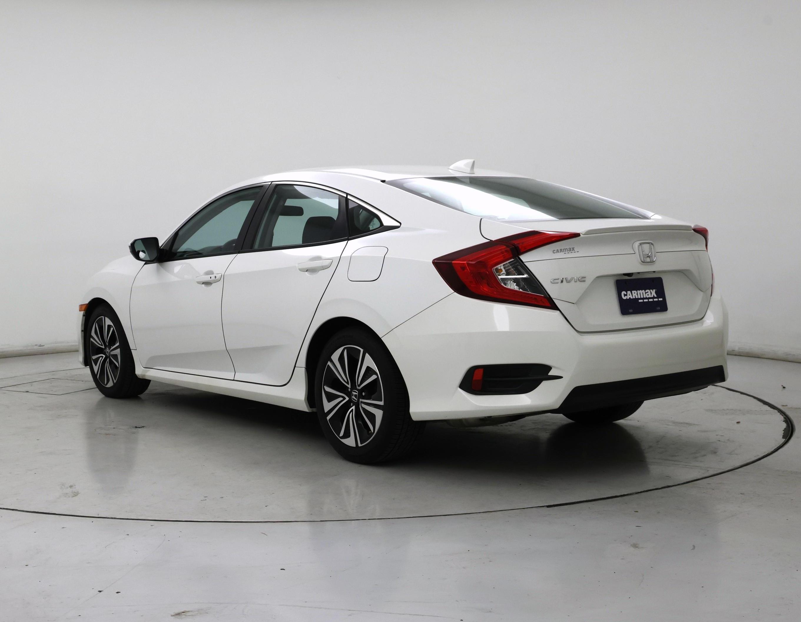 Thumbnail: 2017 Honda Civic - 2