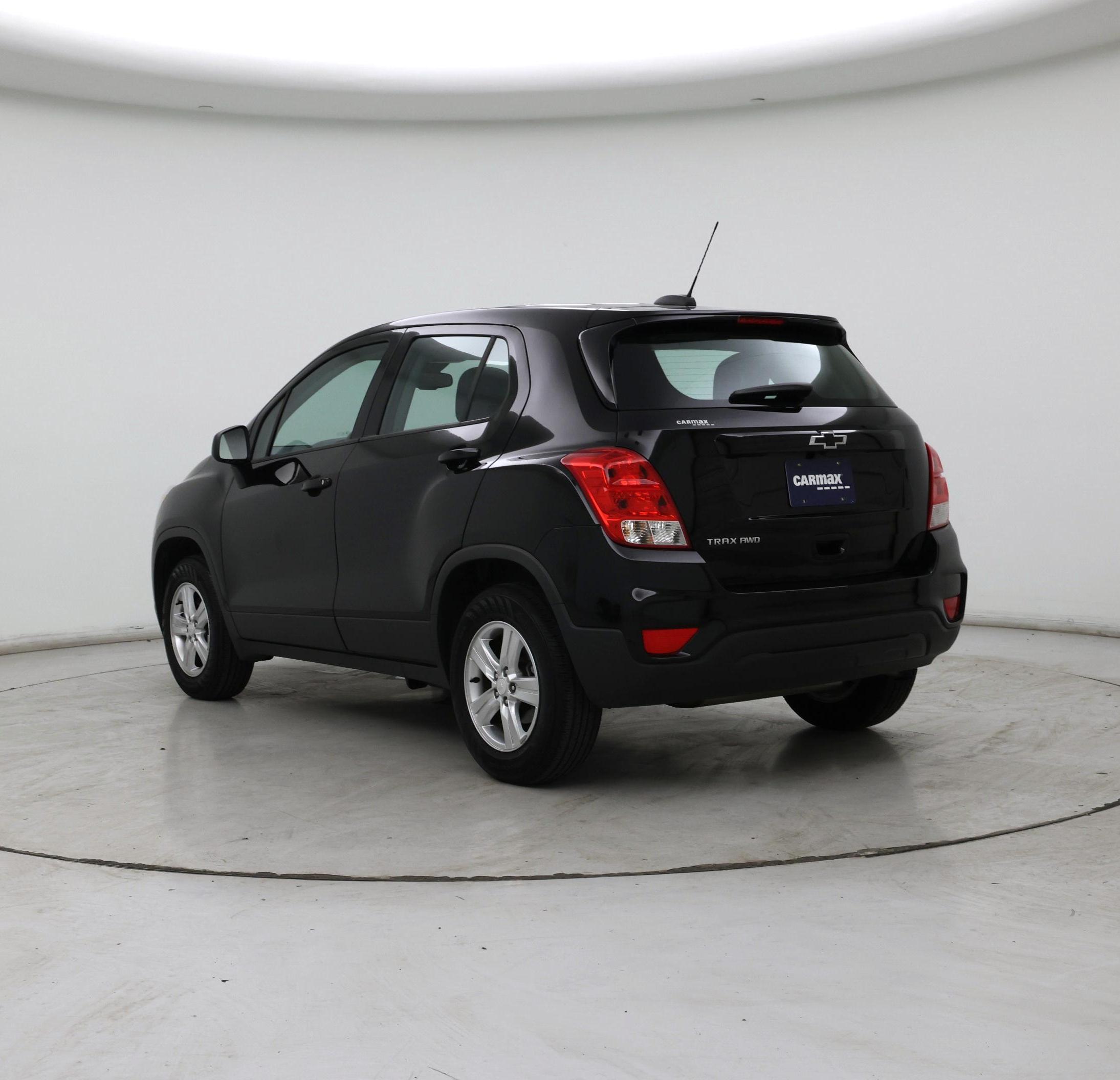 Thumbnail: 2019 Chevrolet Trax - 2