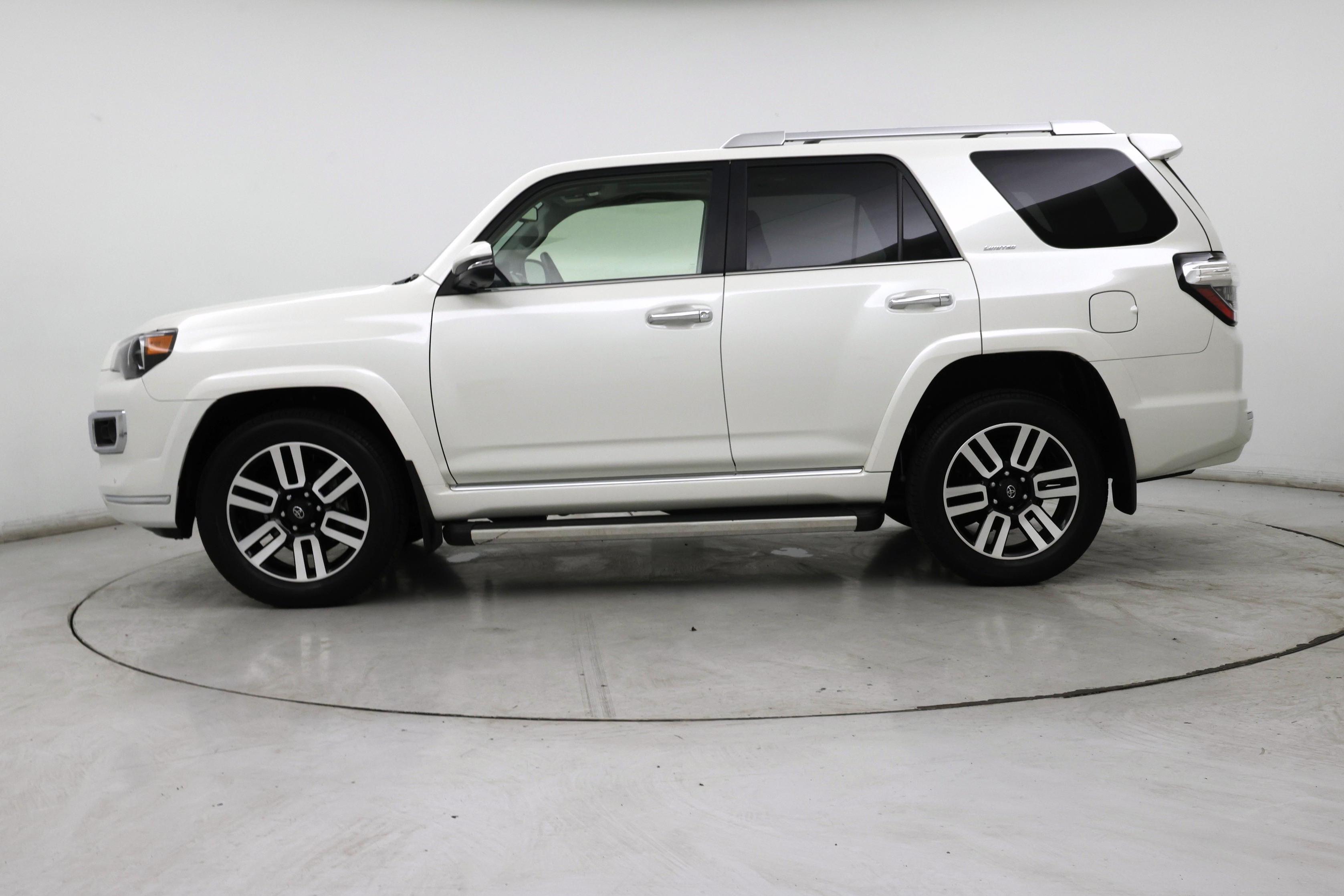 Thumbnail: 2023 Toyota 4Runner - 3