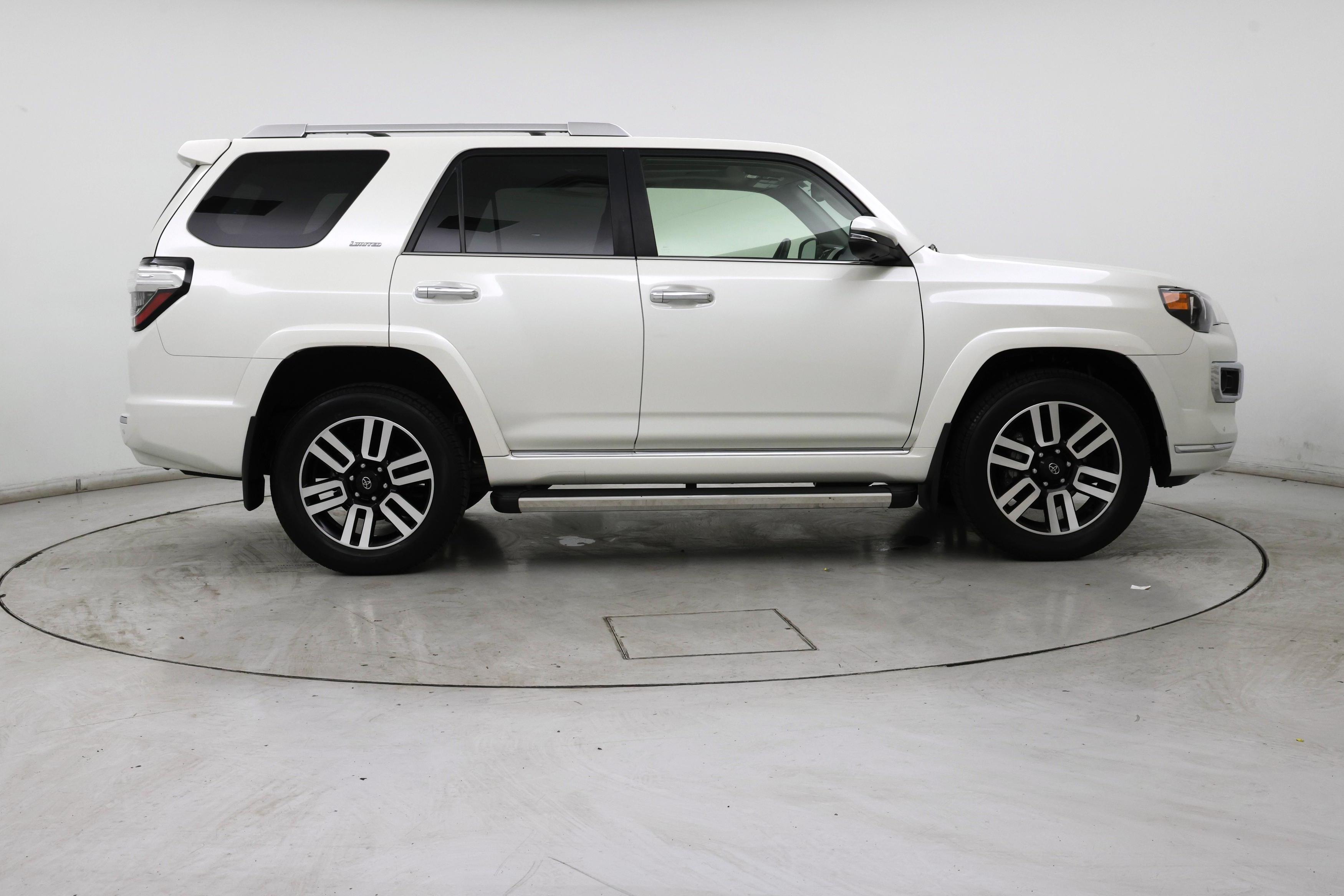 Thumbnail: 2023 Toyota 4Runner - 7