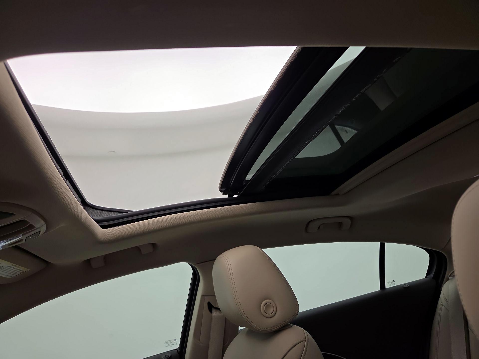 Thumbnail: 2016 Buick LaCrosse - 20
