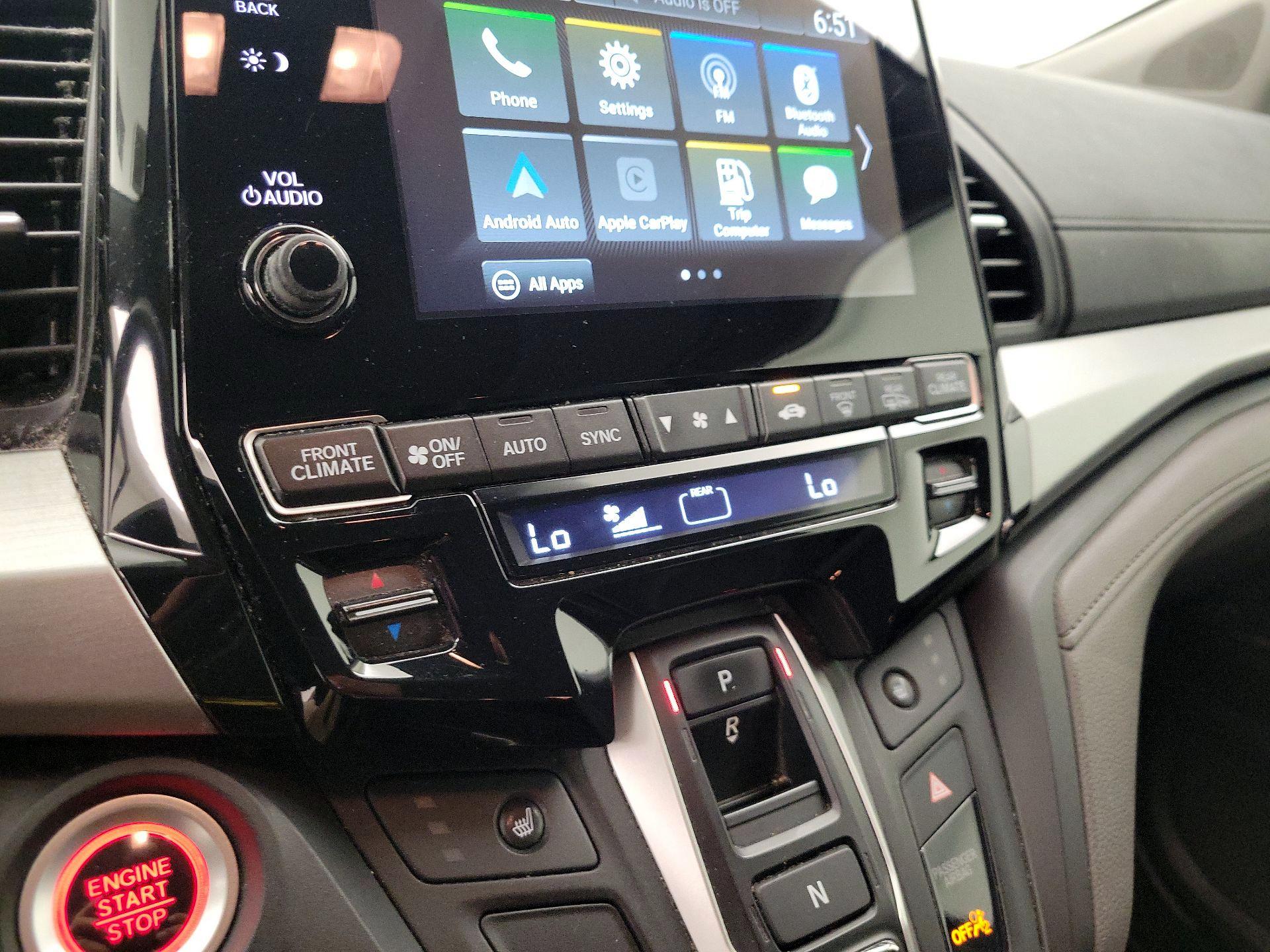 Thumbnail: 2019 Honda Odyssey - 16