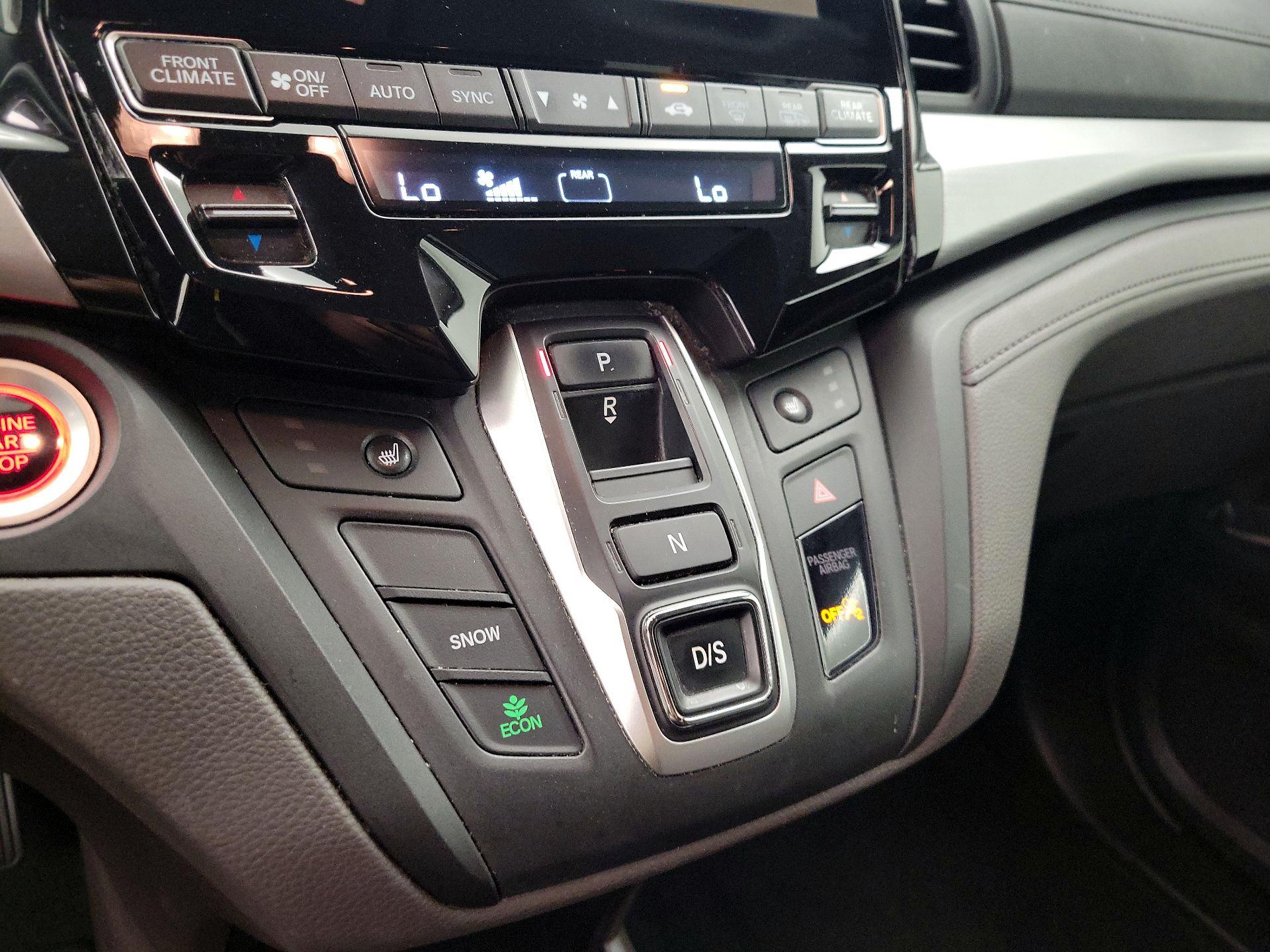 Thumbnail: 2019 Honda Odyssey - 17