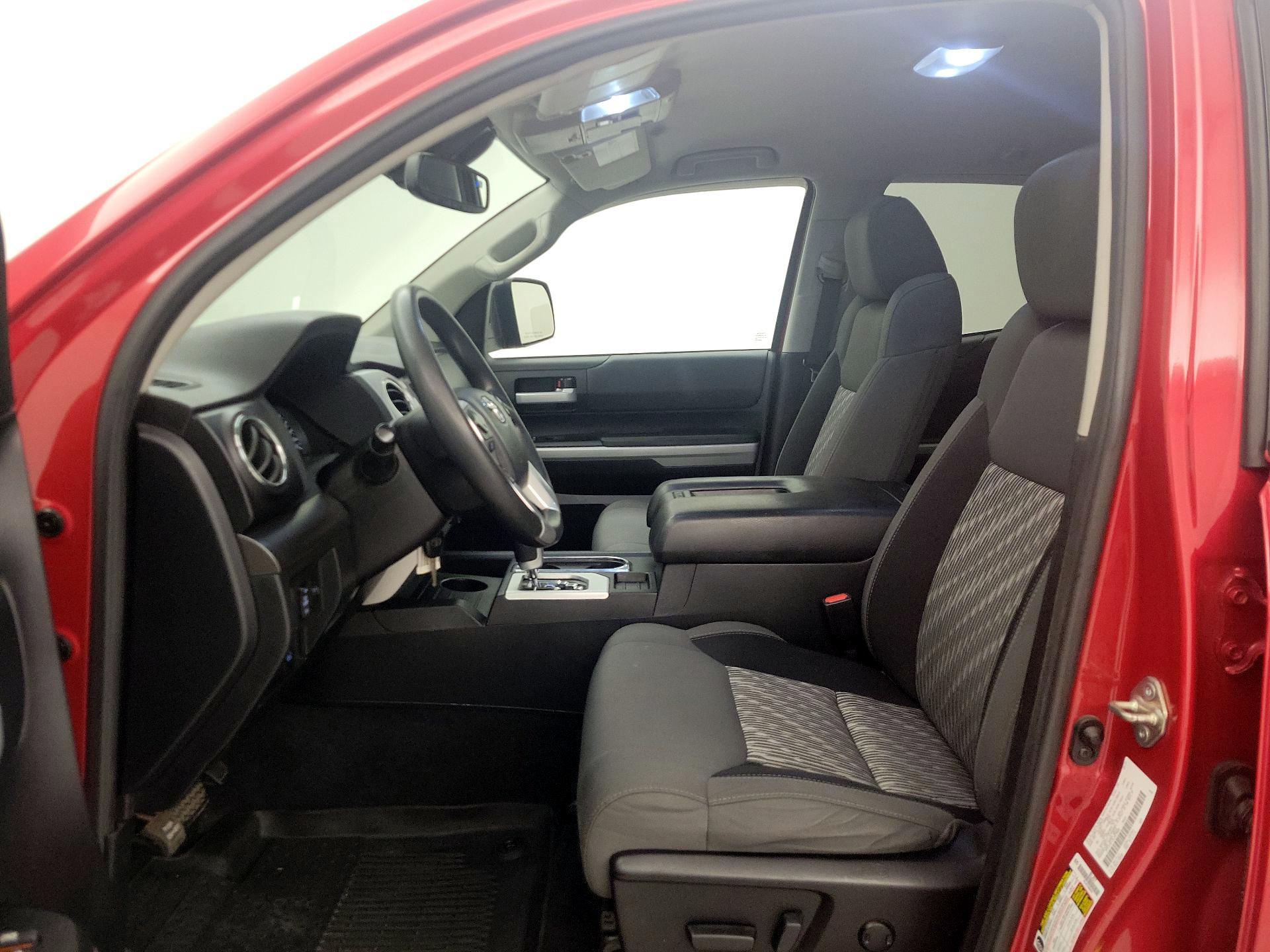 Thumbnail: 2020 Toyota Tundra - 11