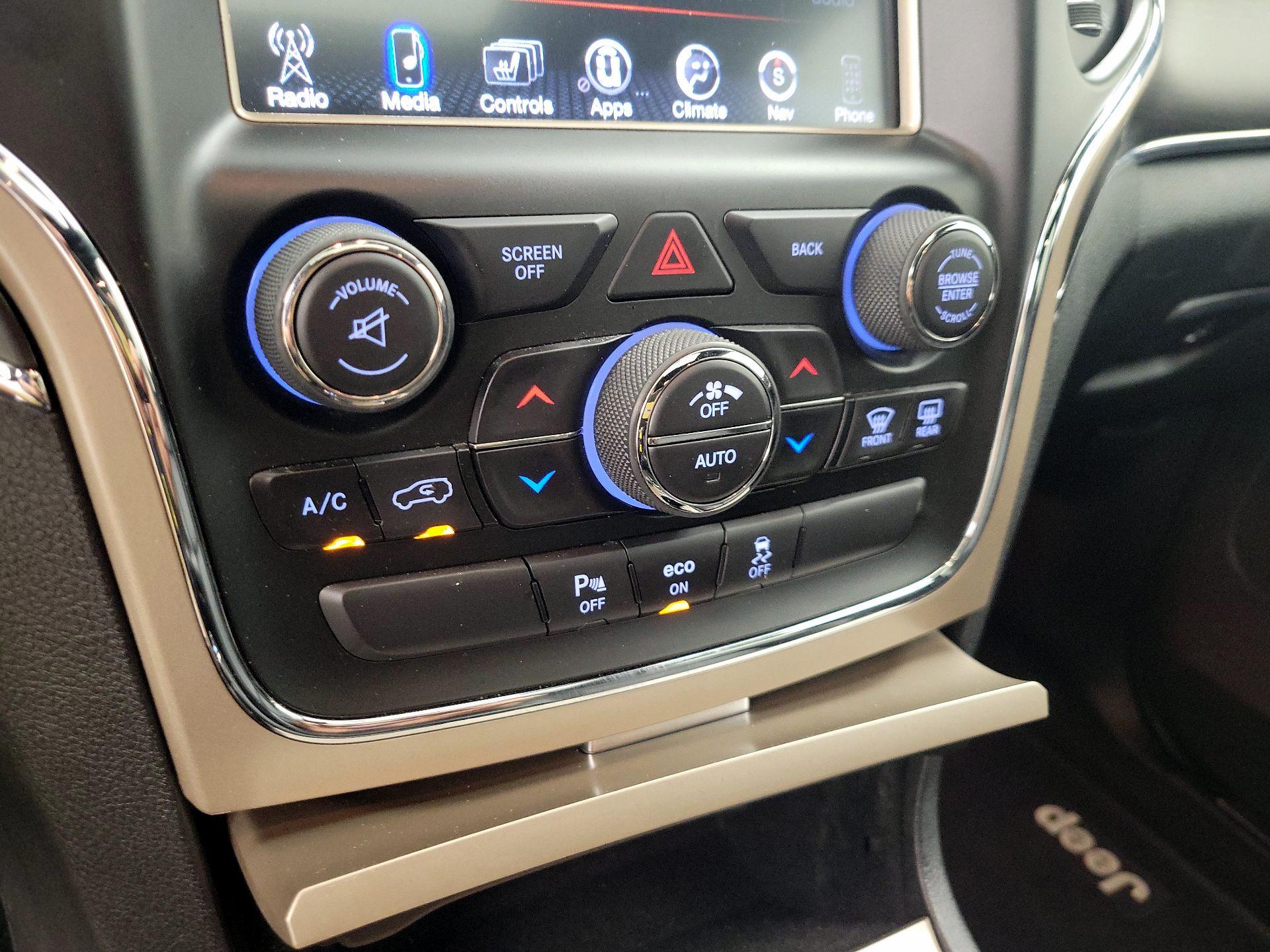 Thumbnail: 2014 Jeep Grand Cherokee - 17