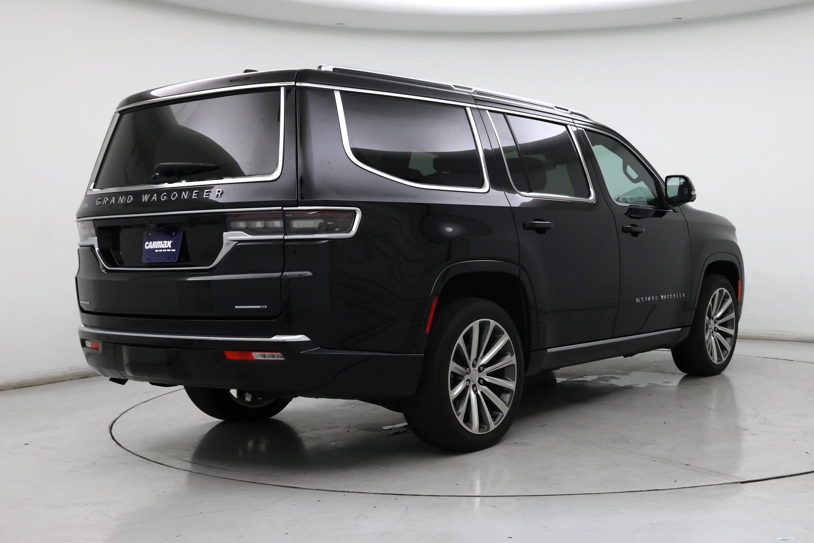 Thumbnail: 2022 Jeep Grand Wagoneer - 8