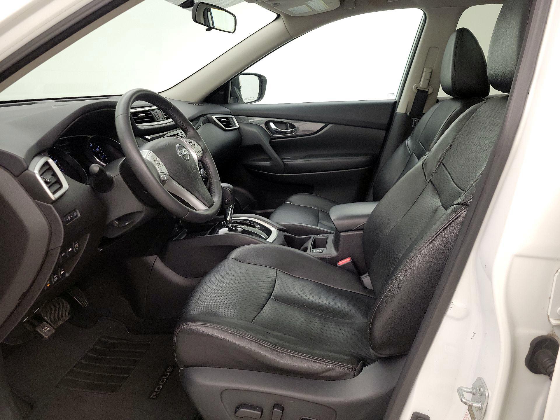 Thumbnail: 2016 Nissan Rogue - 11