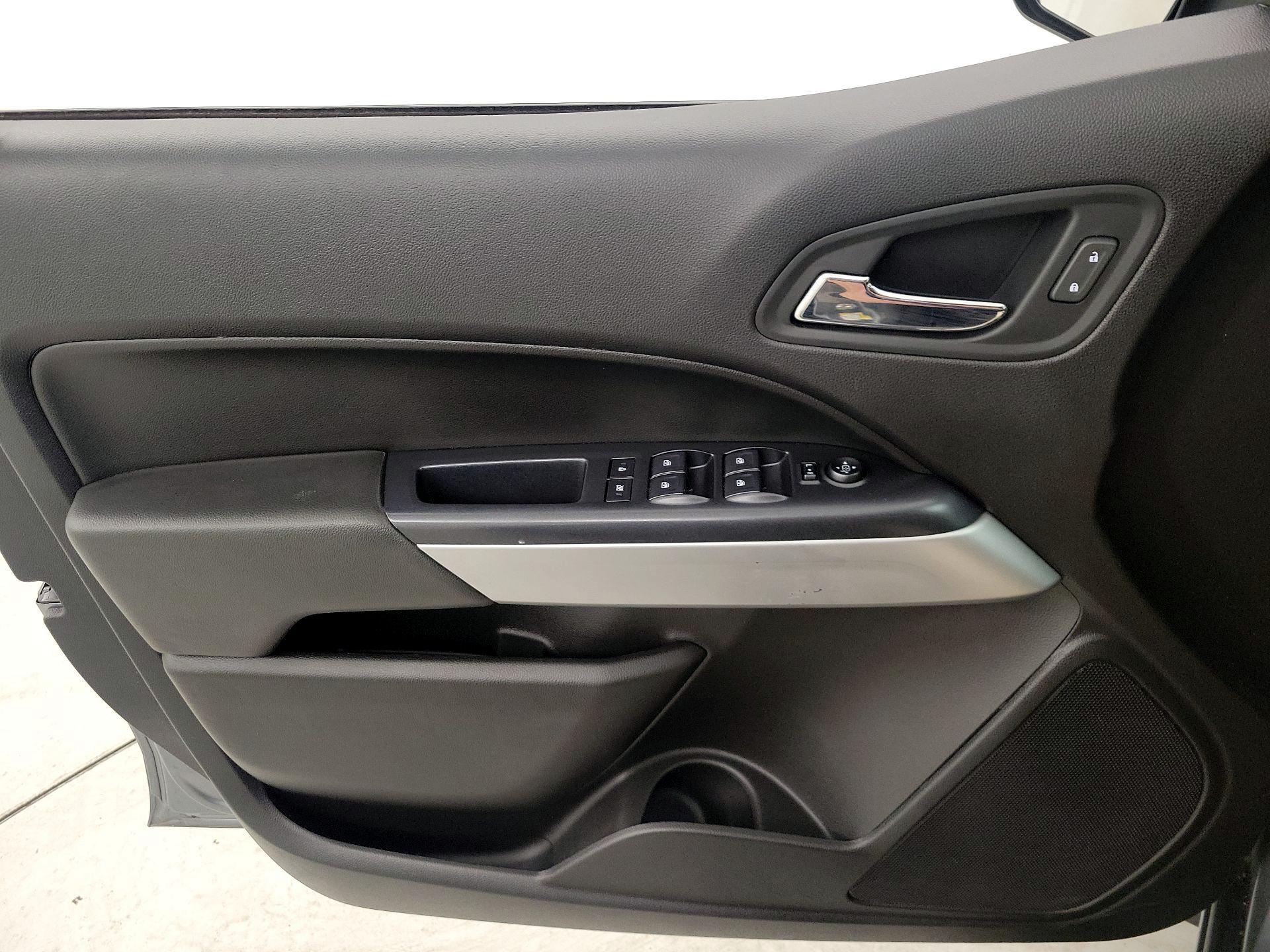 Thumbnail: 2021 Chevrolet Colorado - 12