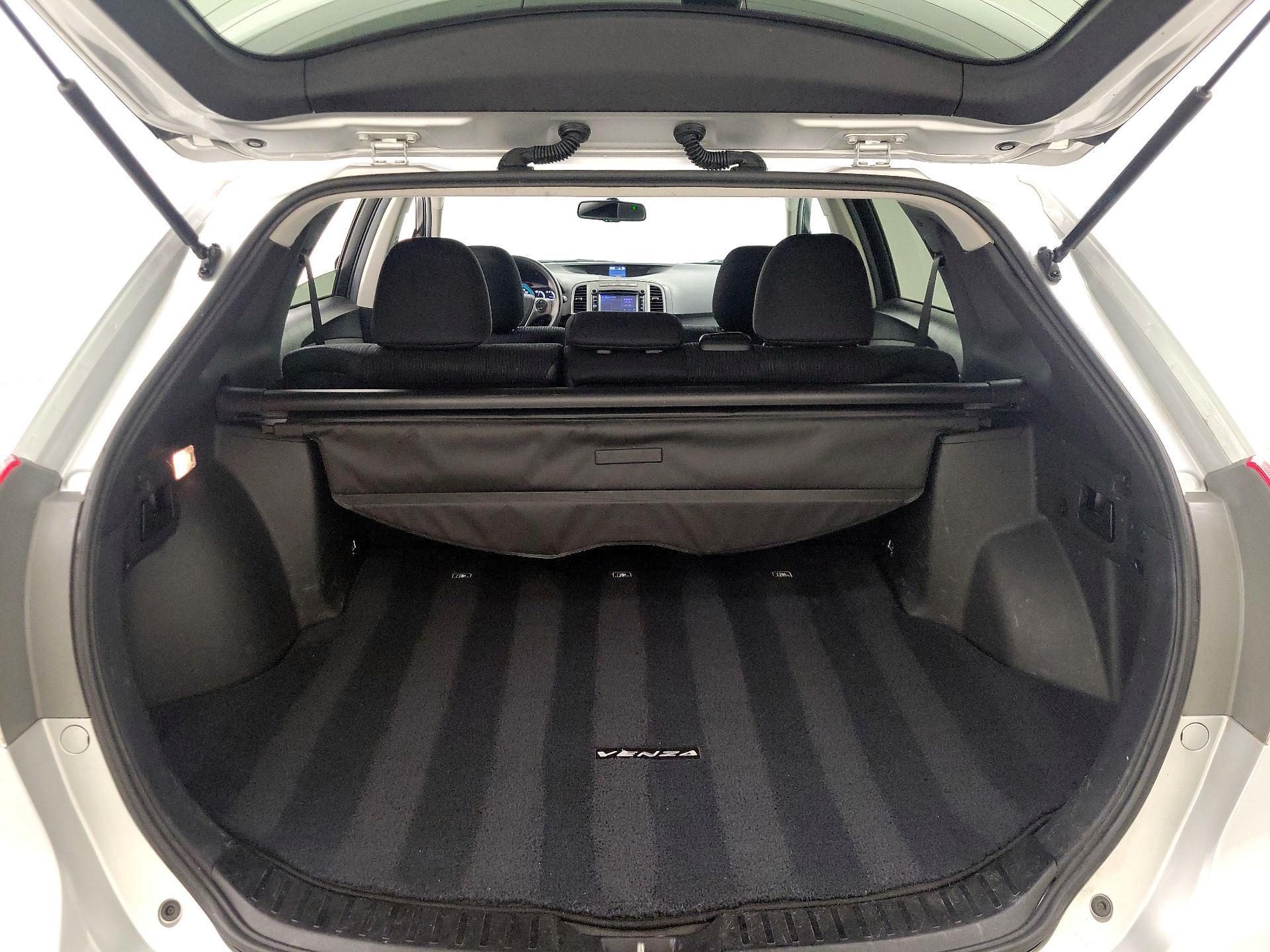 Thumbnail: 2014 Toyota Venza - 19