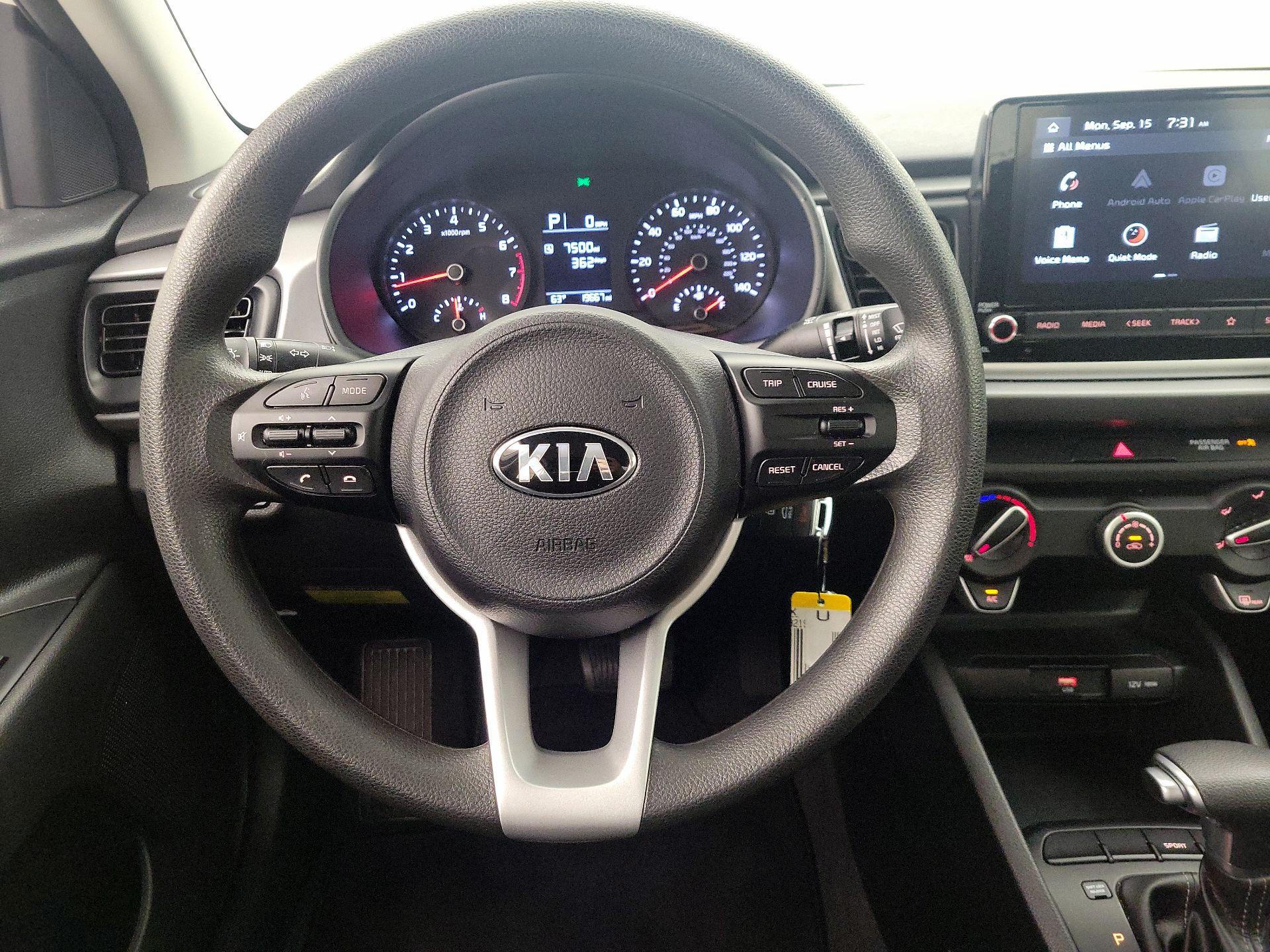 Thumbnail: 2021 Kia Rio - 10