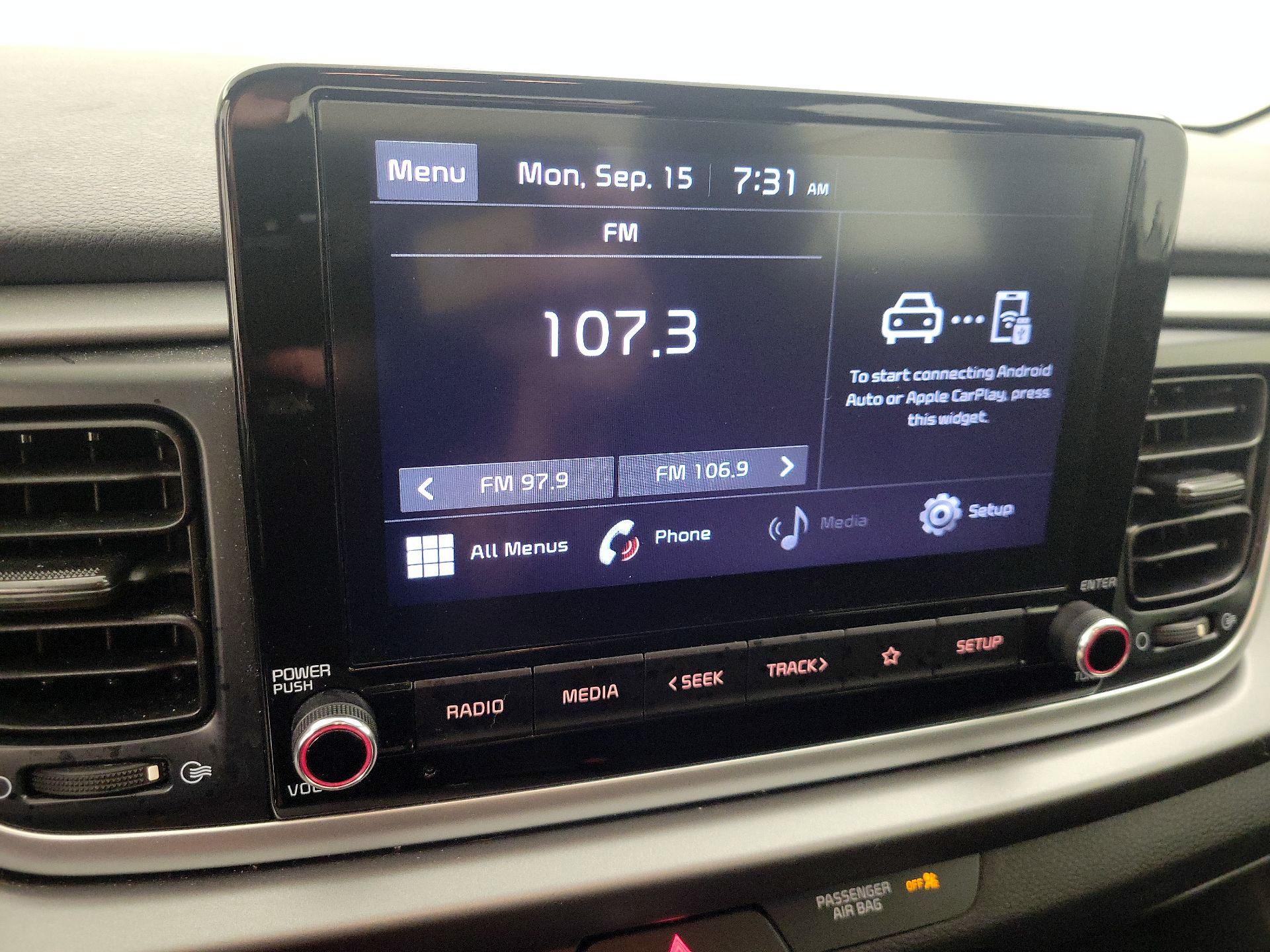 Thumbnail: 2021 Kia Rio - 15