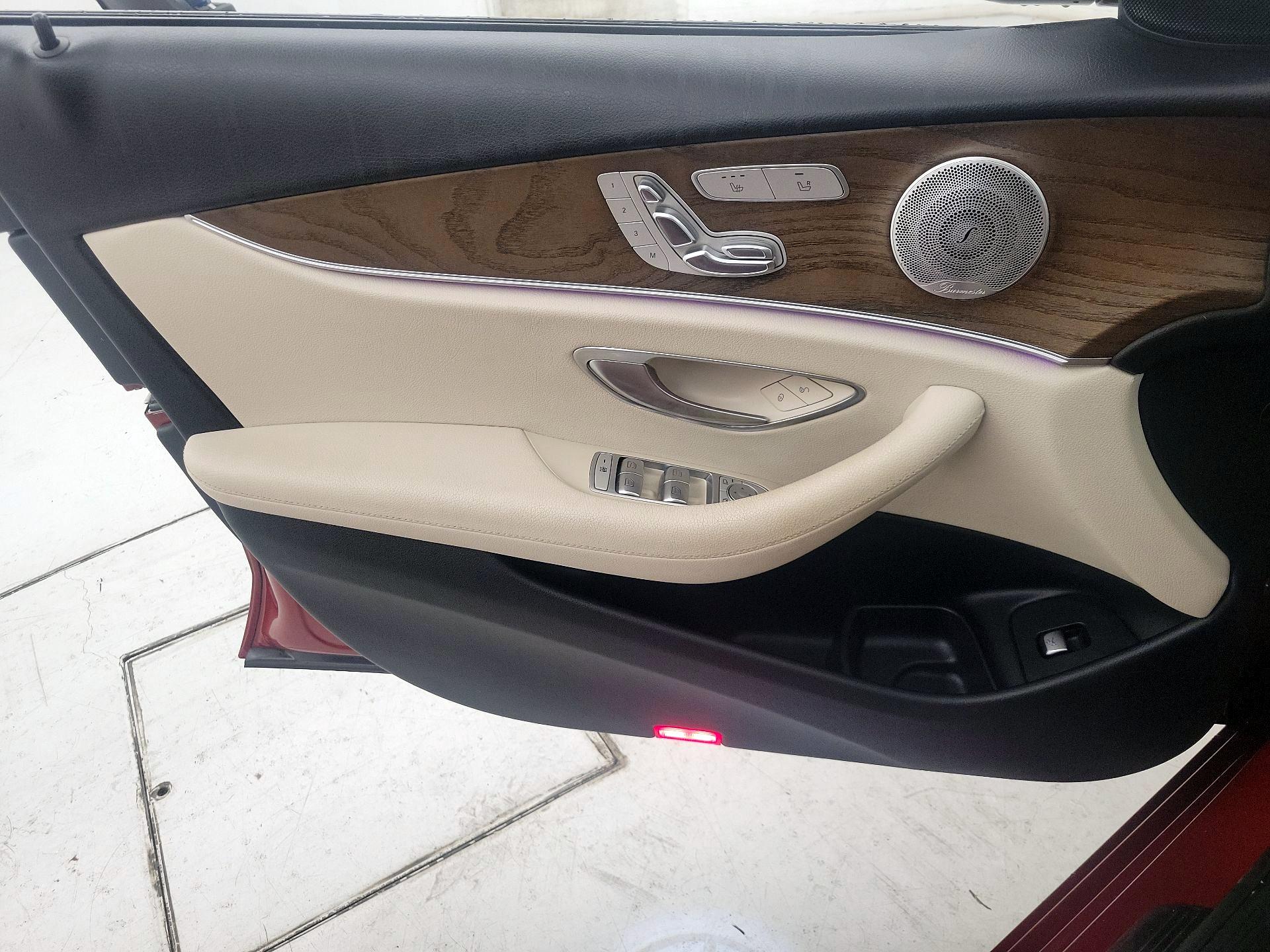 Thumbnail: 2019 Mercedes-Benz E-Class - 12
