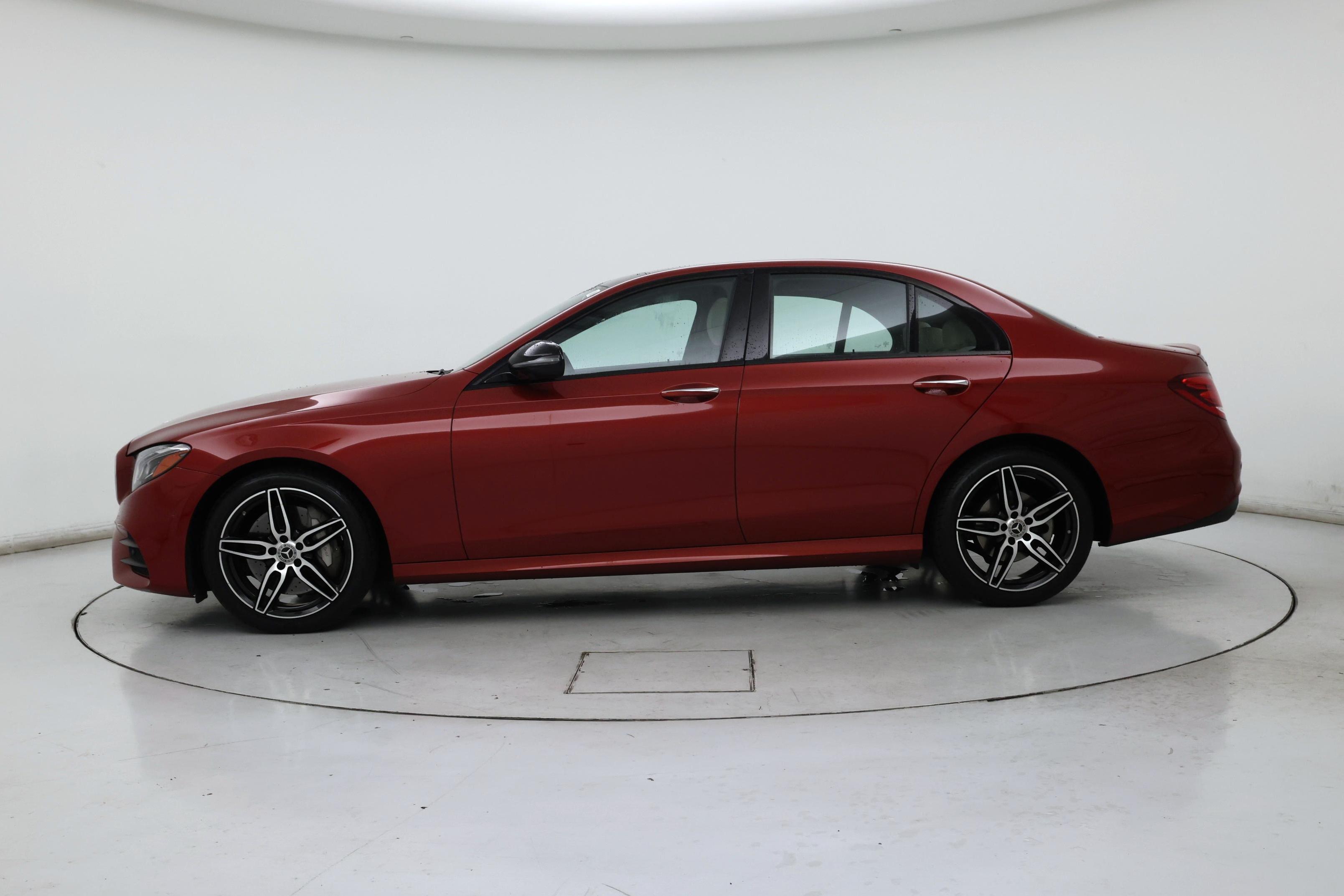 Thumbnail: 2019 Mercedes-Benz E-Class - 3