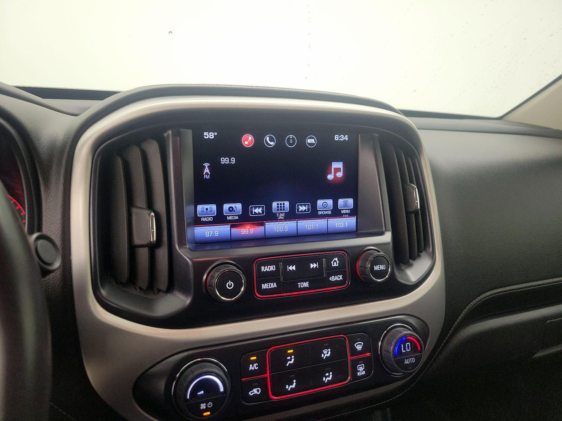 Thumbnail: 2016 GMC Canyon - 16