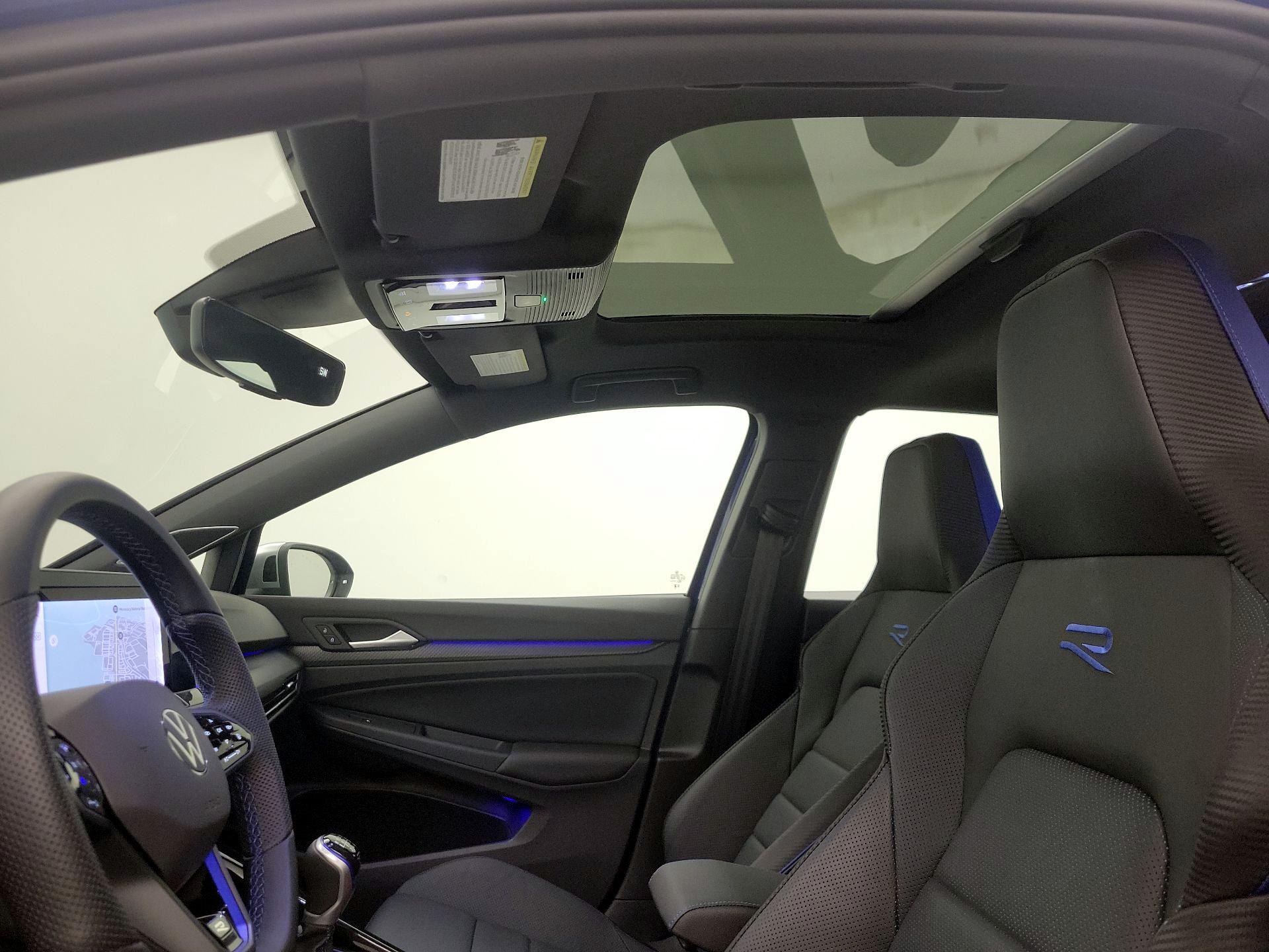 Thumbnail: 2024 Volkswagen Golf - 20
