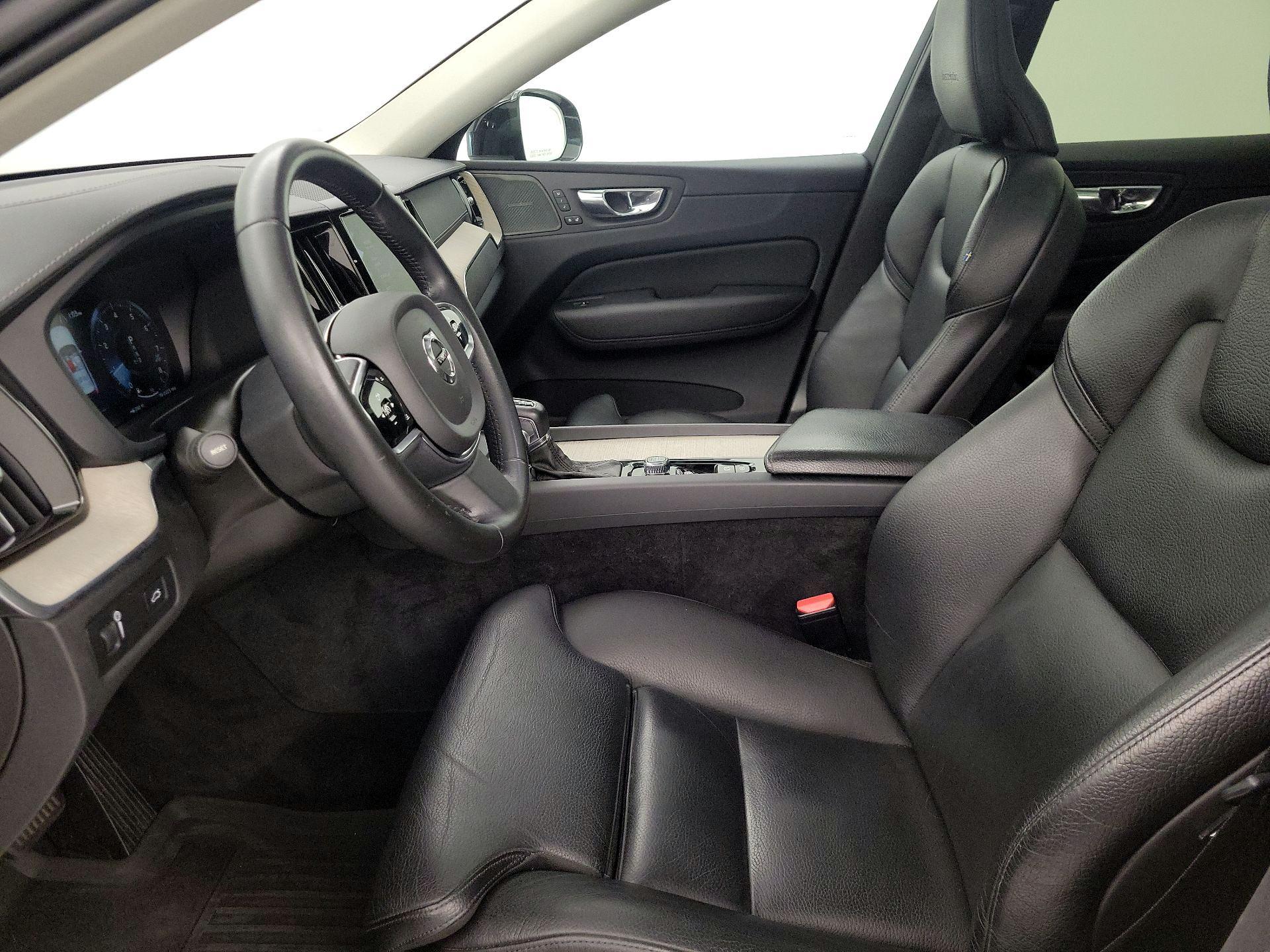 Thumbnail: 2019 Volvo XC60 - 11