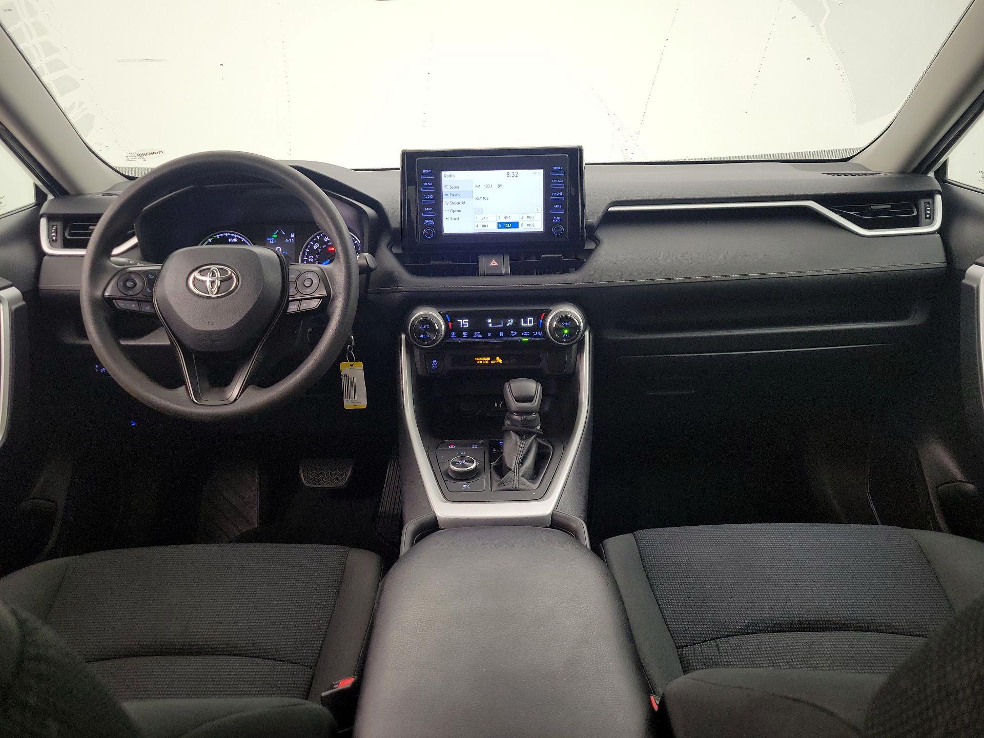 Thumbnail: 2019 Toyota RAV4 - 9