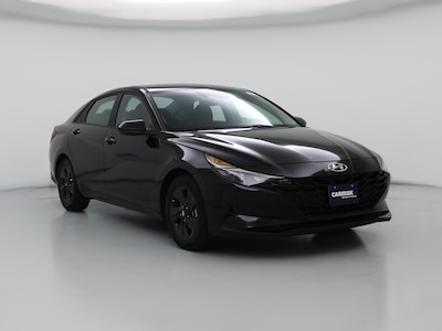 Black 2022 Hyundai Elantra SEL