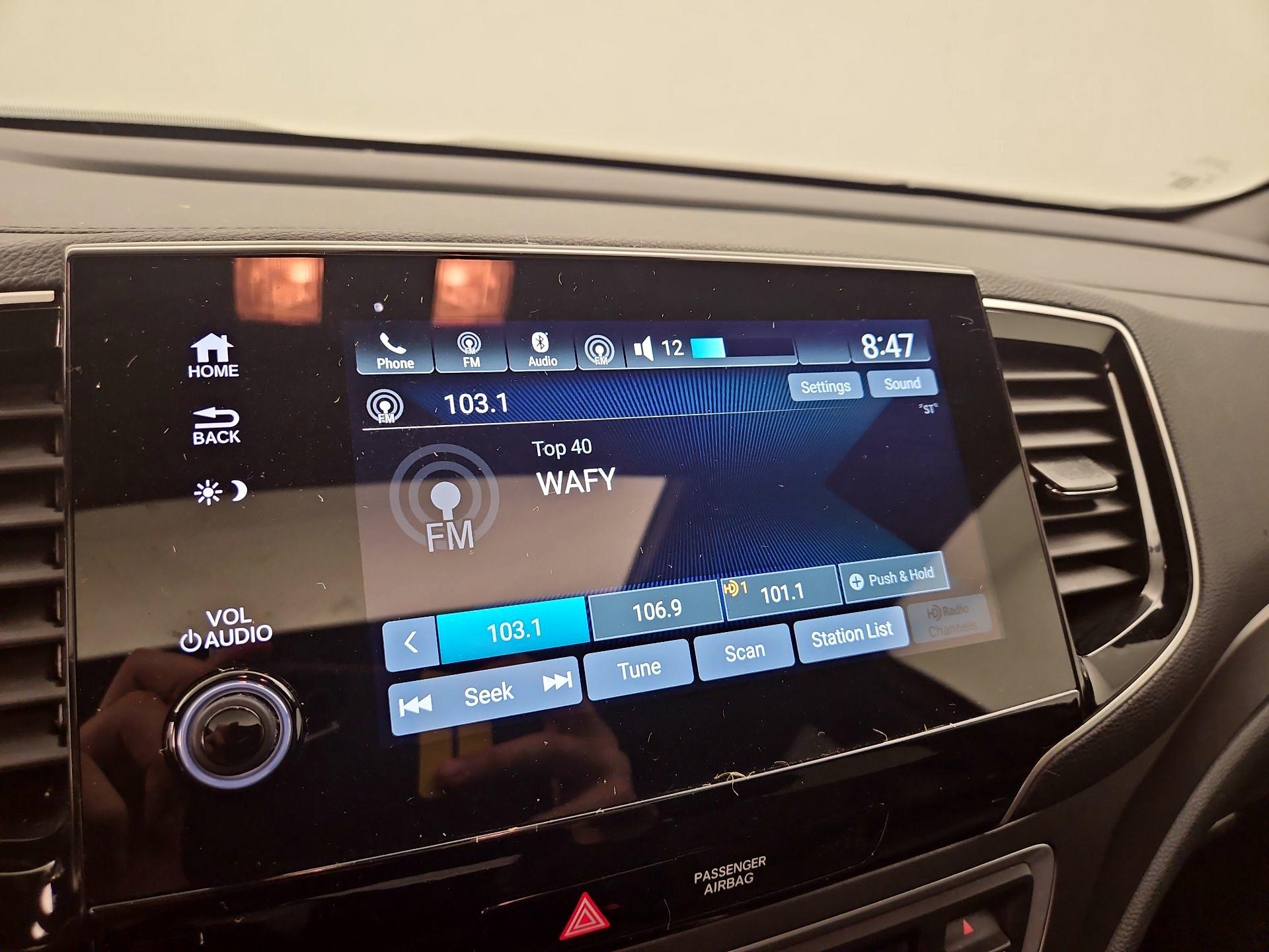 Thumbnail: 2019 Honda Passport - 15