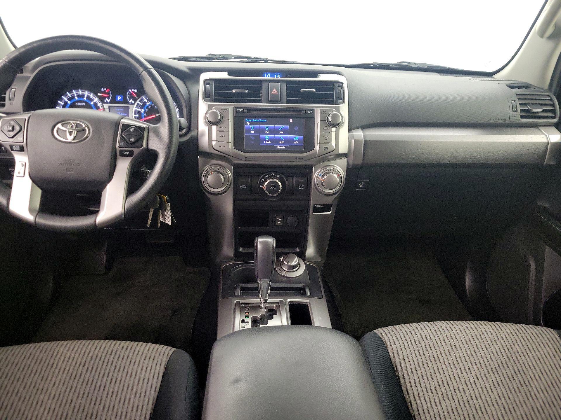 Thumbnail: 2015 Toyota 4Runner - 9