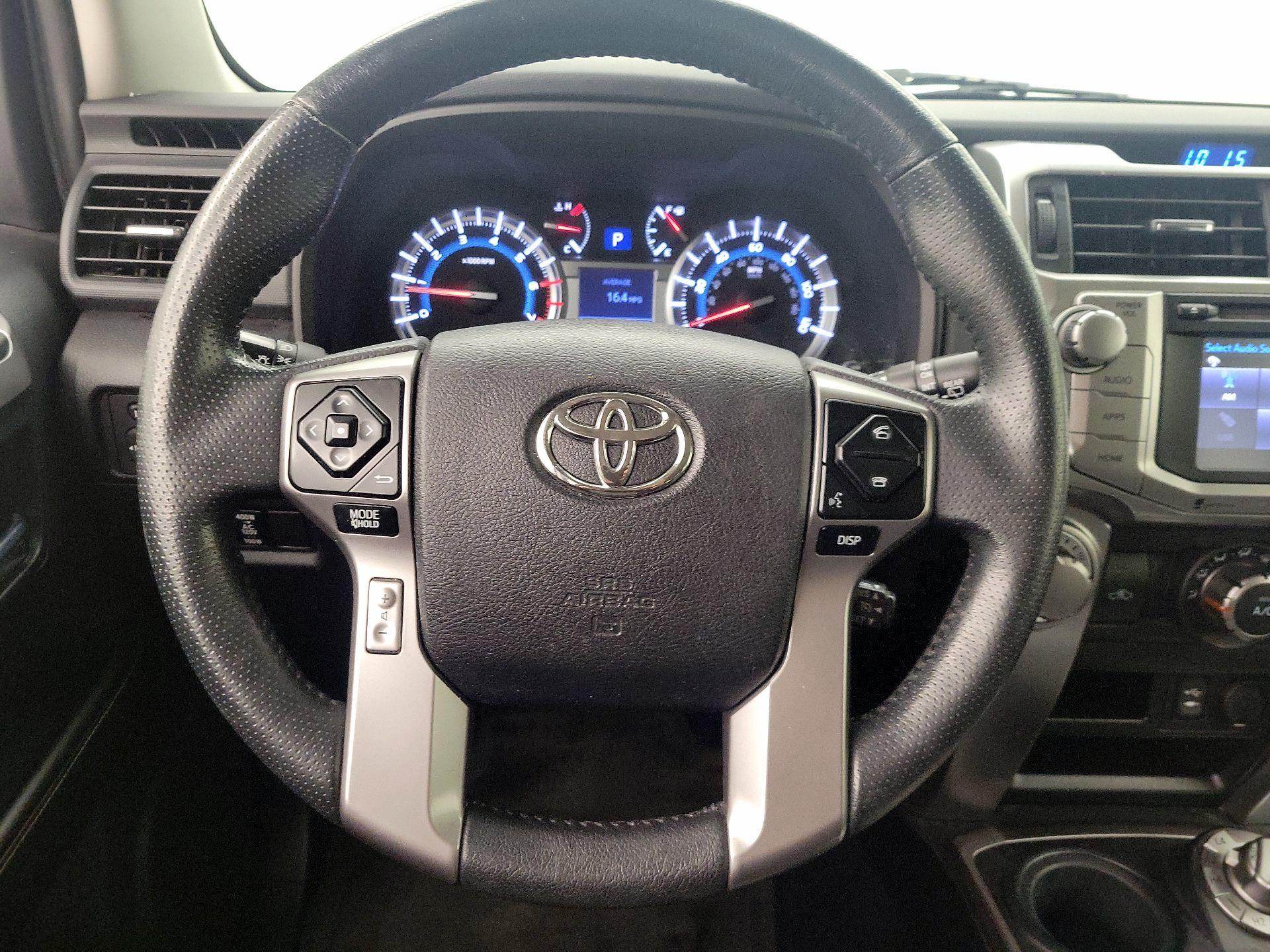 Thumbnail: 2015 Toyota 4Runner - 10