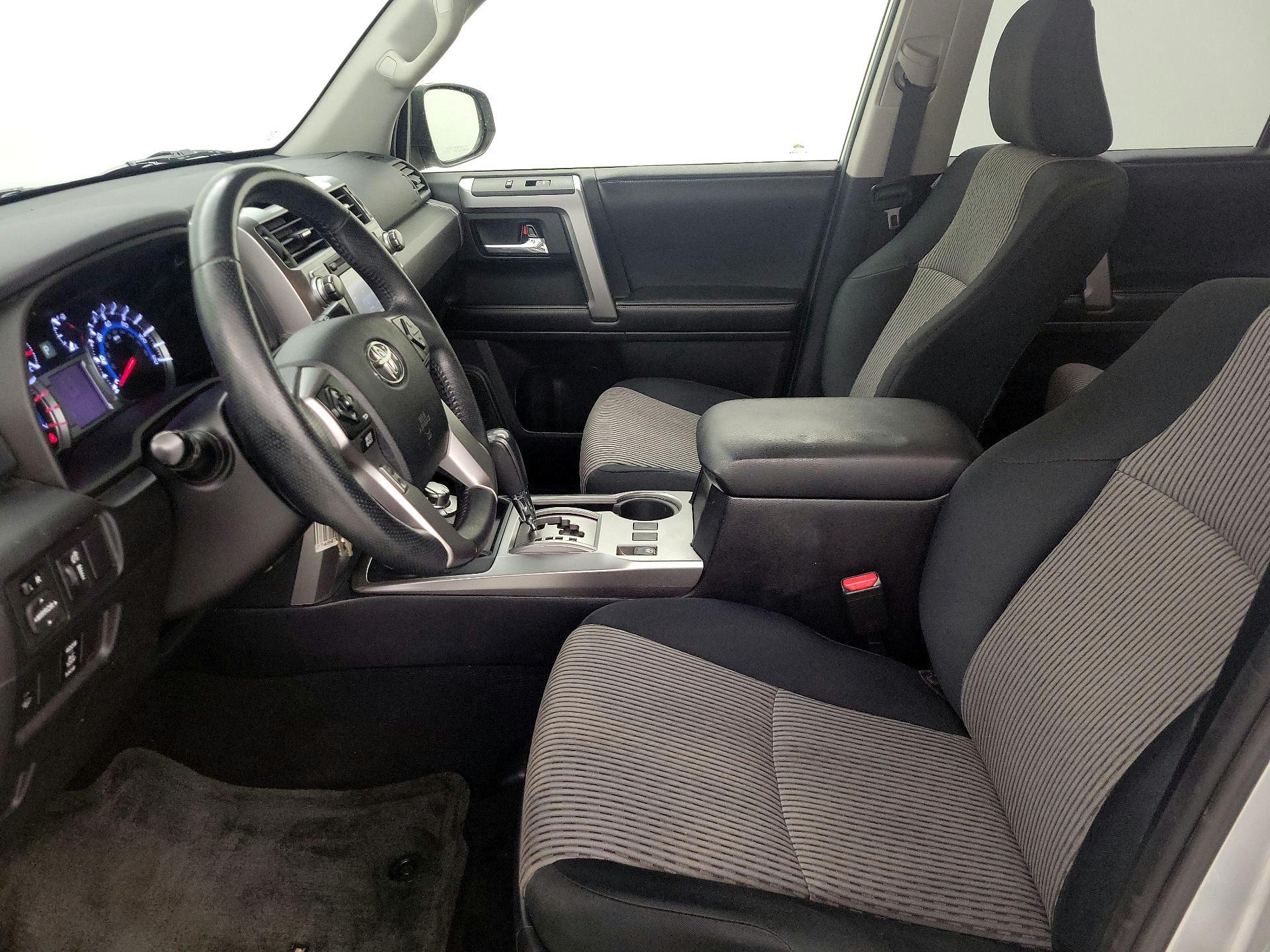 Thumbnail: 2015 Toyota 4Runner - 11