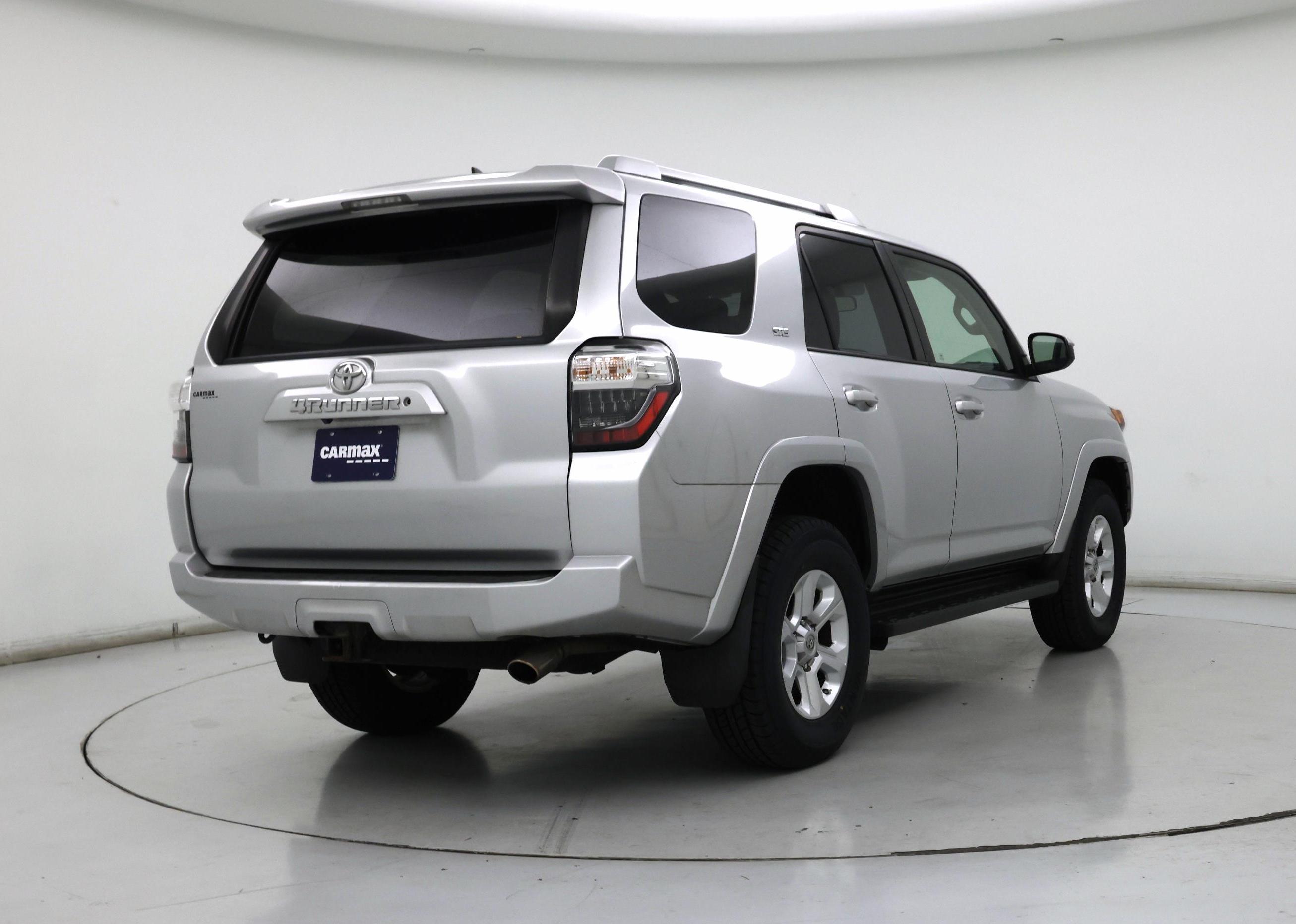 Thumbnail: 2015 Toyota 4Runner - 8