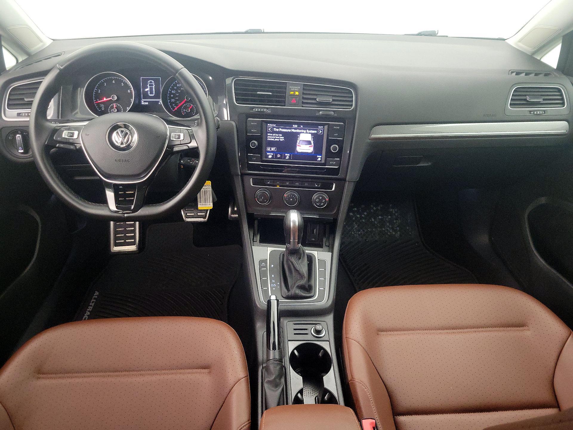 Thumbnail: 2019 Volkswagen Golf - 9