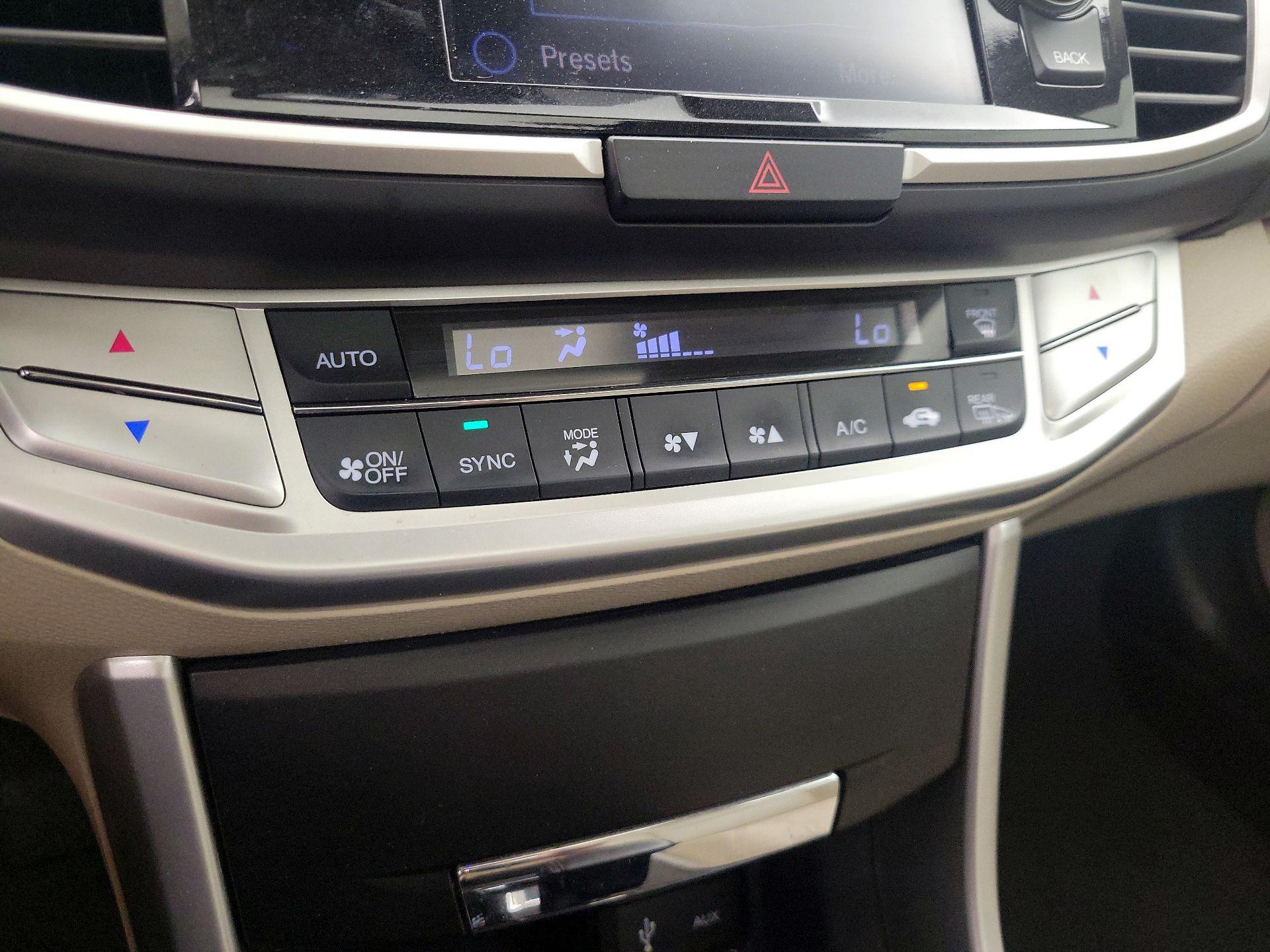 Thumbnail: 2014 Honda Accord - 15