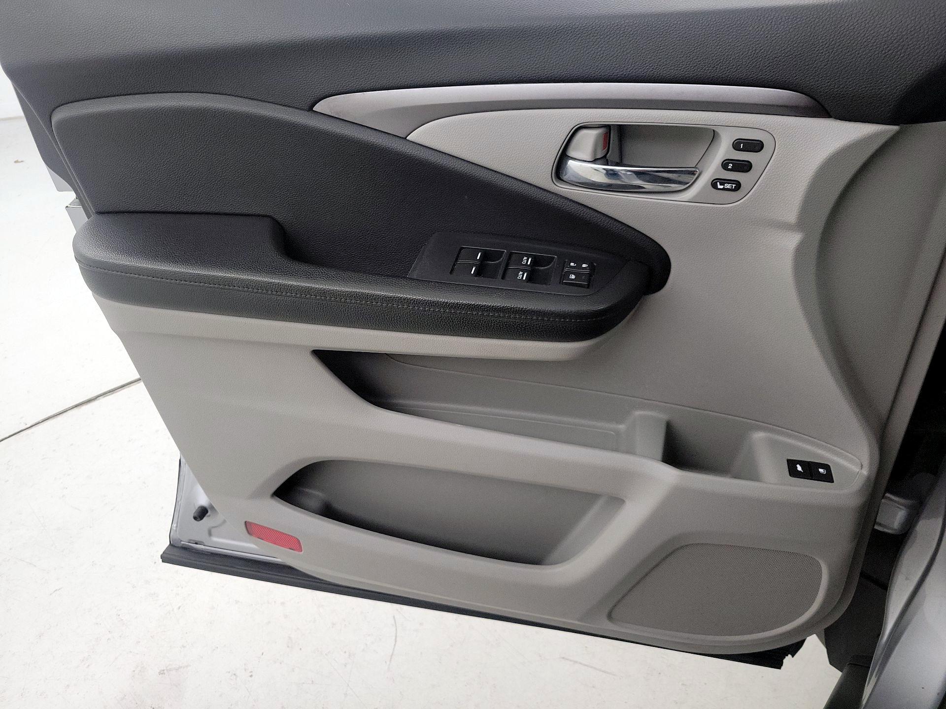 Thumbnail: 2021 Honda Pilot - 12