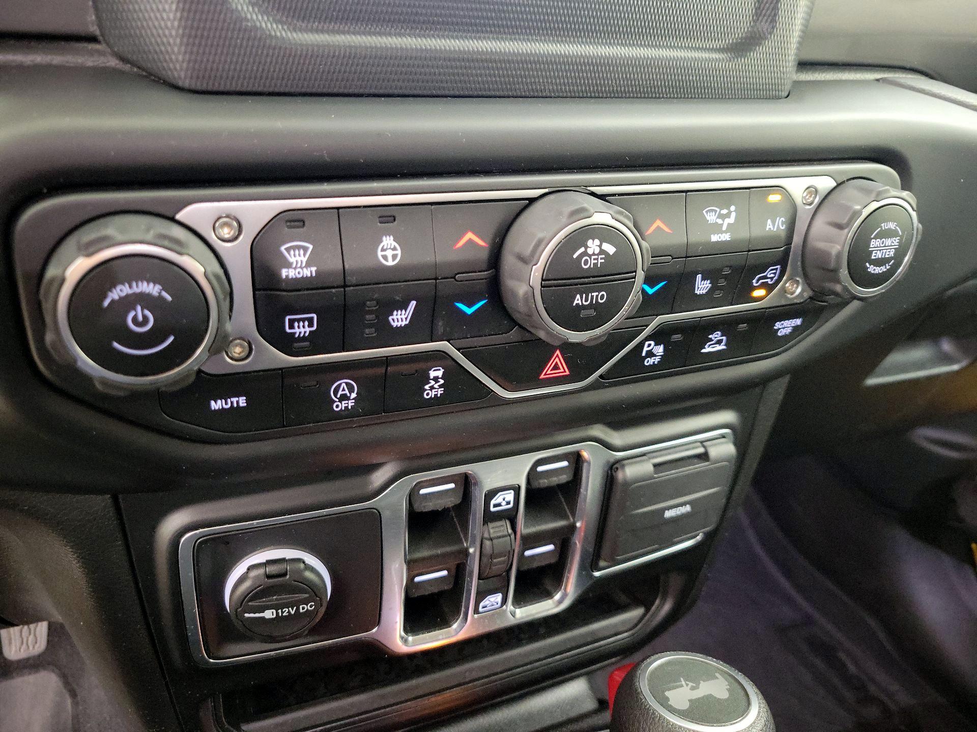 Thumbnail: 2021 Jeep Wrangler - 16