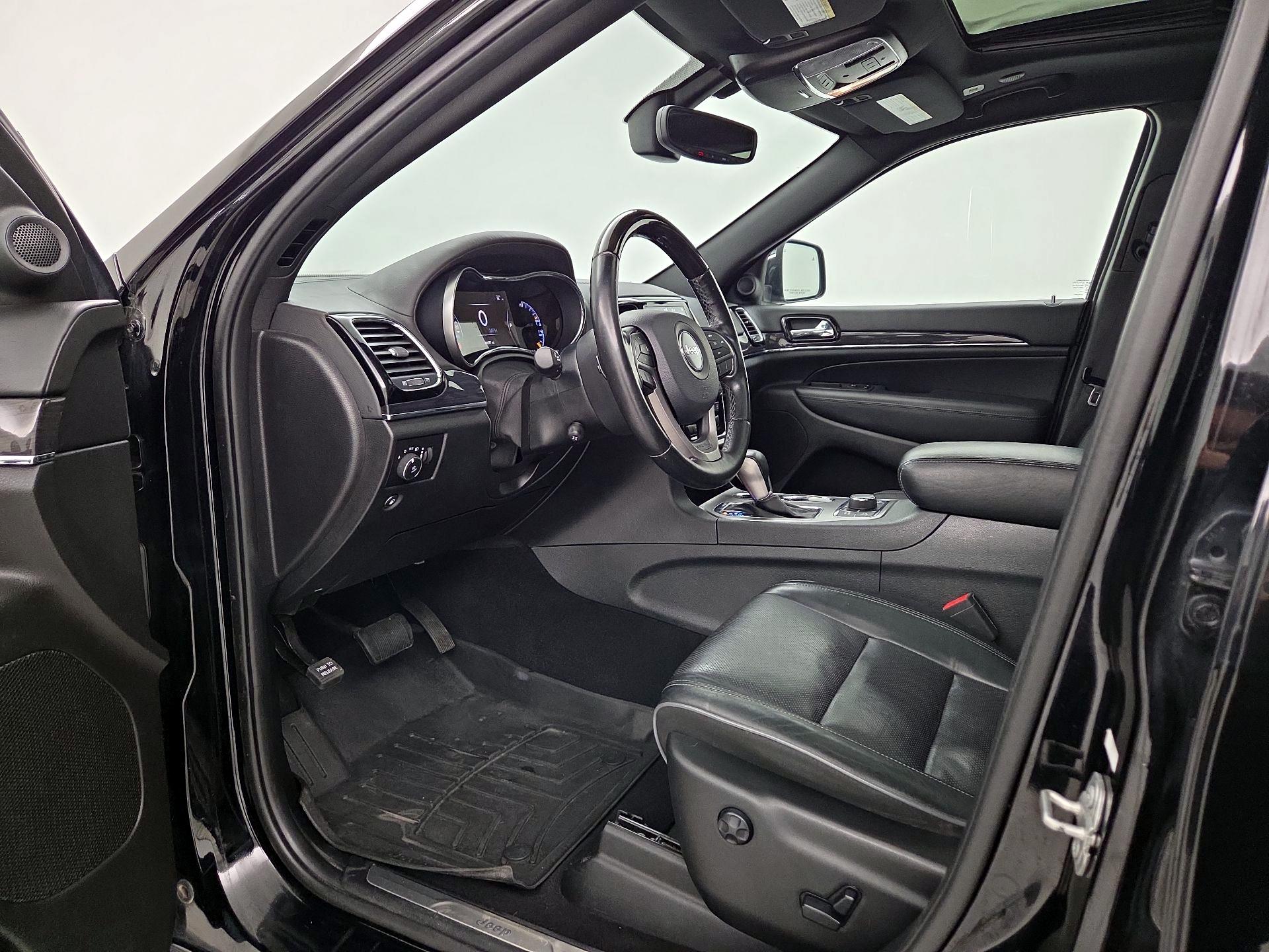 Thumbnail: 2020 Jeep Grand Cherokee - 11
