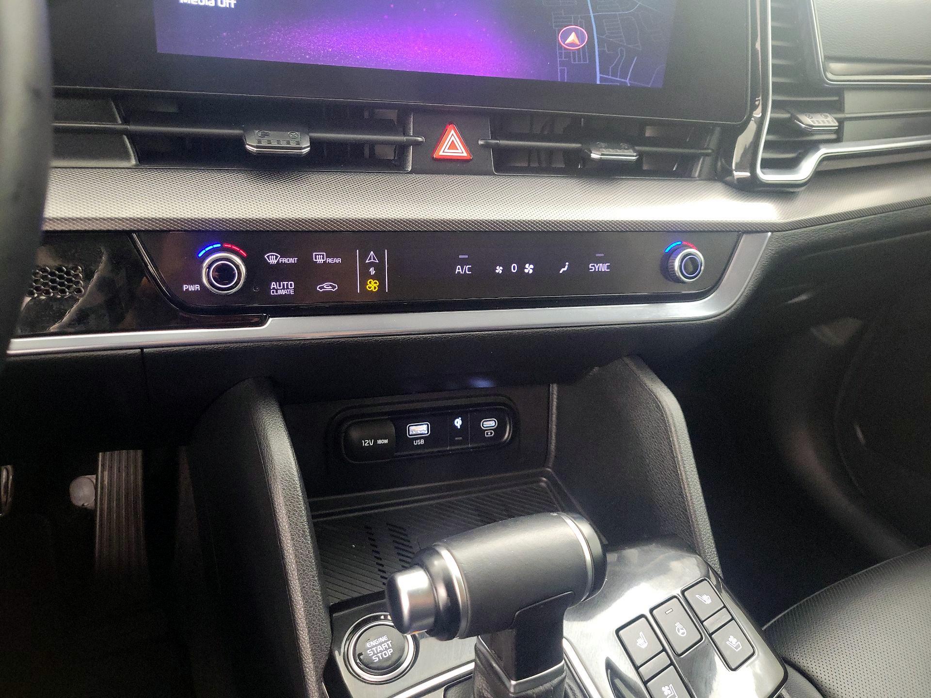 Thumbnail: 2023 Kia Sportage - 17