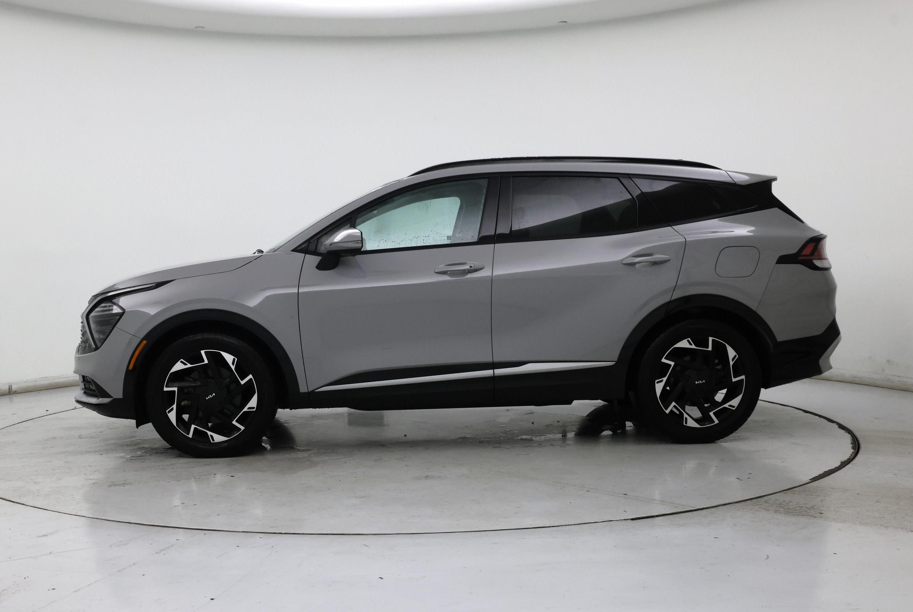Thumbnail: 2023 Kia Sportage - 3