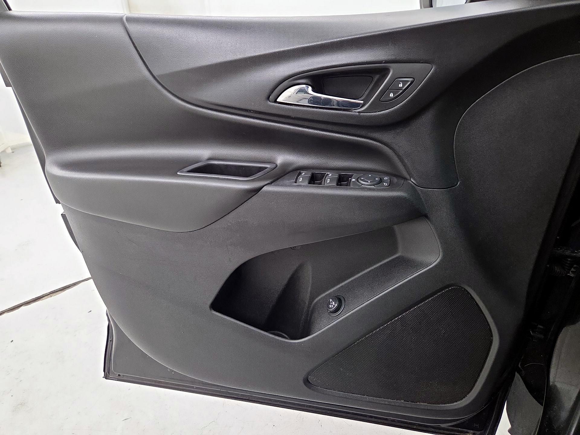 Thumbnail: 2019 Chevrolet Equinox - 12