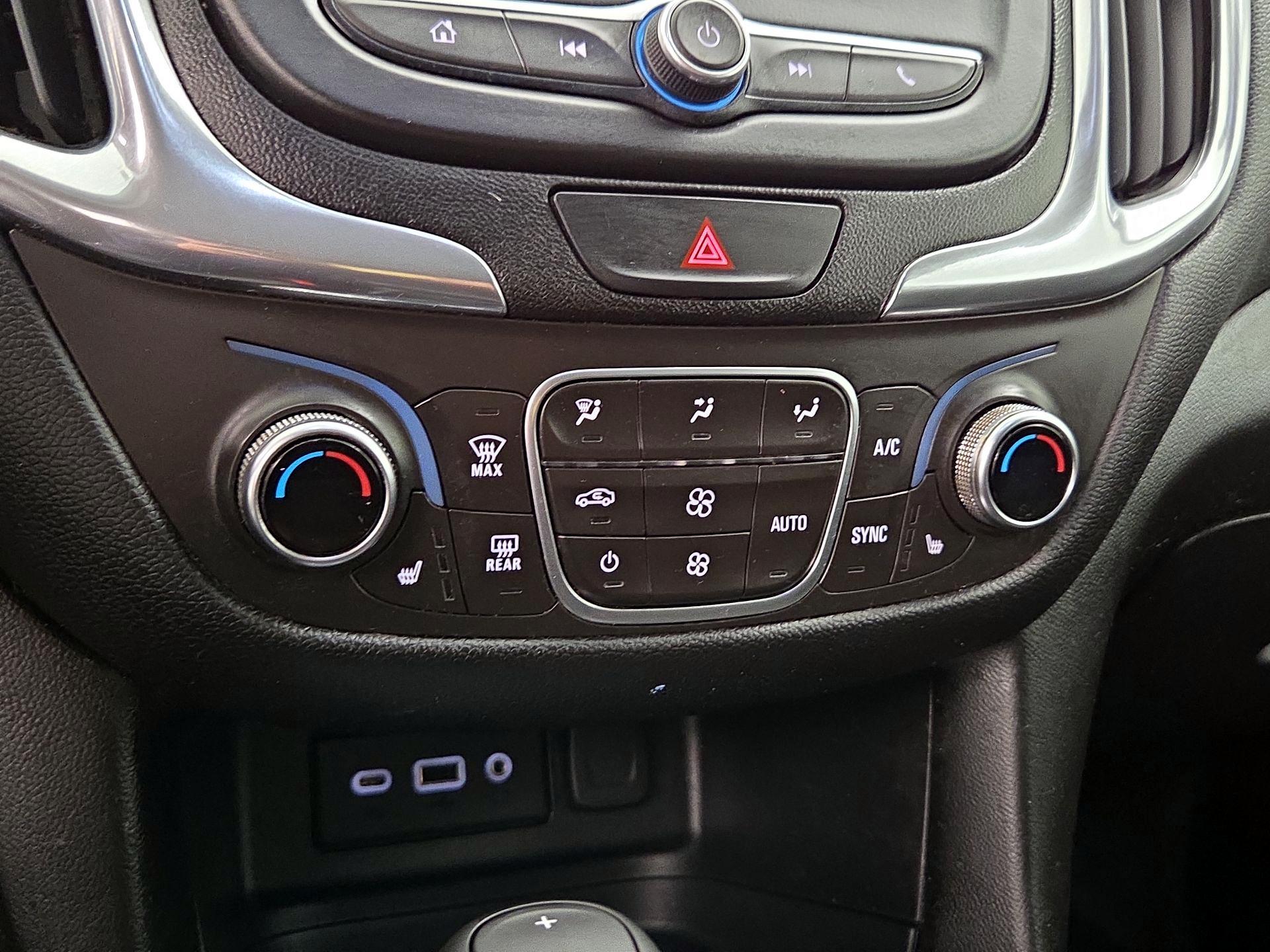 Thumbnail: 2019 Chevrolet Equinox - 16