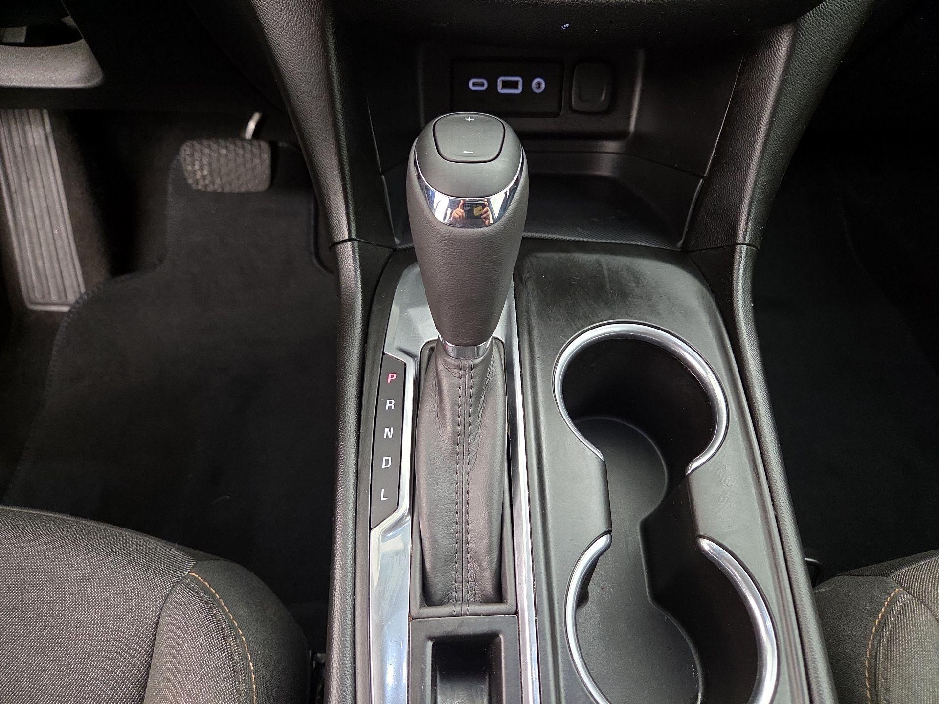 Thumbnail: 2019 Chevrolet Equinox - 17