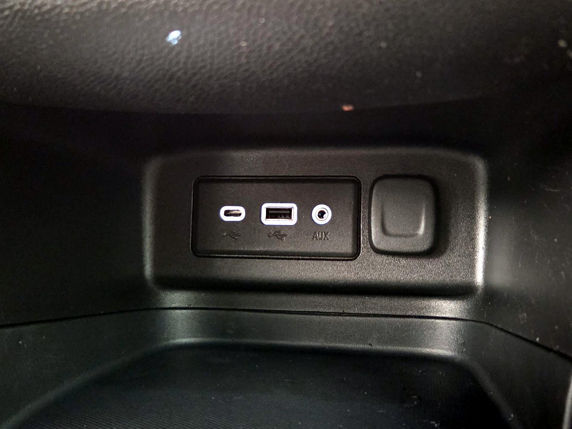 Thumbnail: 2019 Chevrolet Equinox - 18