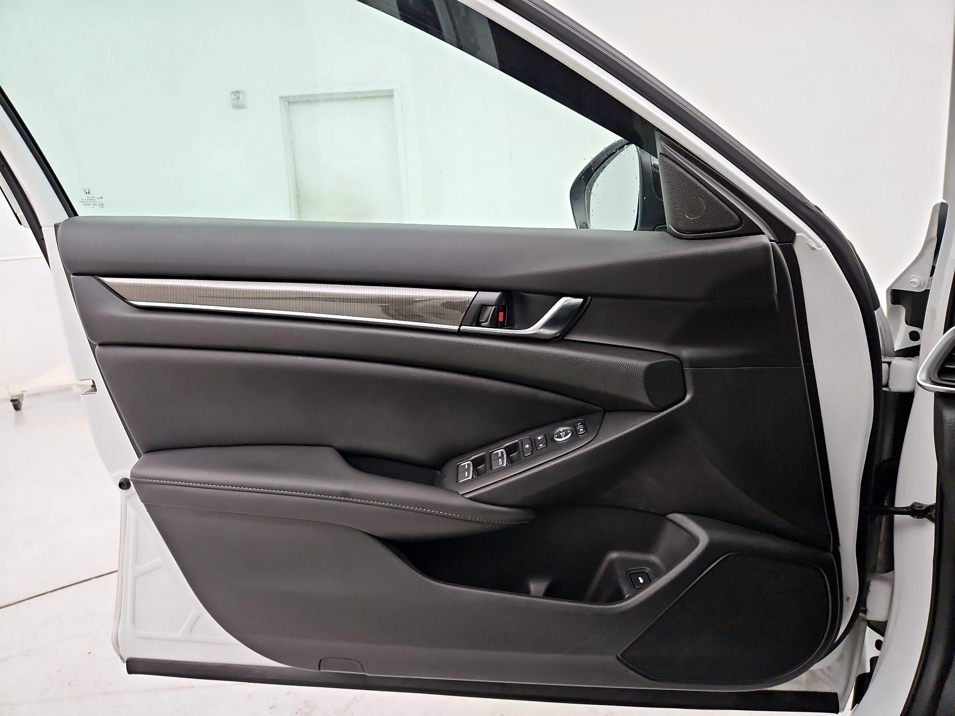 Thumbnail: 2022 Honda Accord - 12