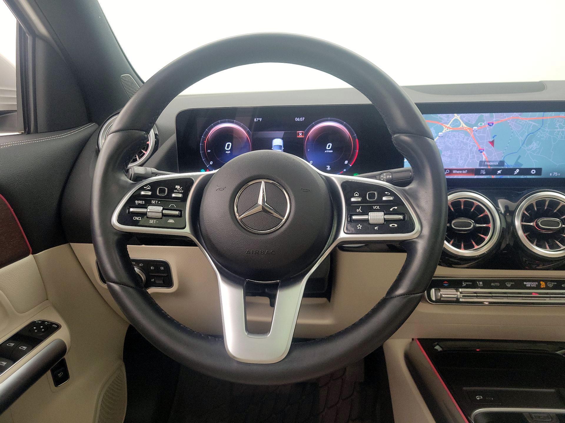 Thumbnail: 2023 Mercedes-Benz GLA - 10