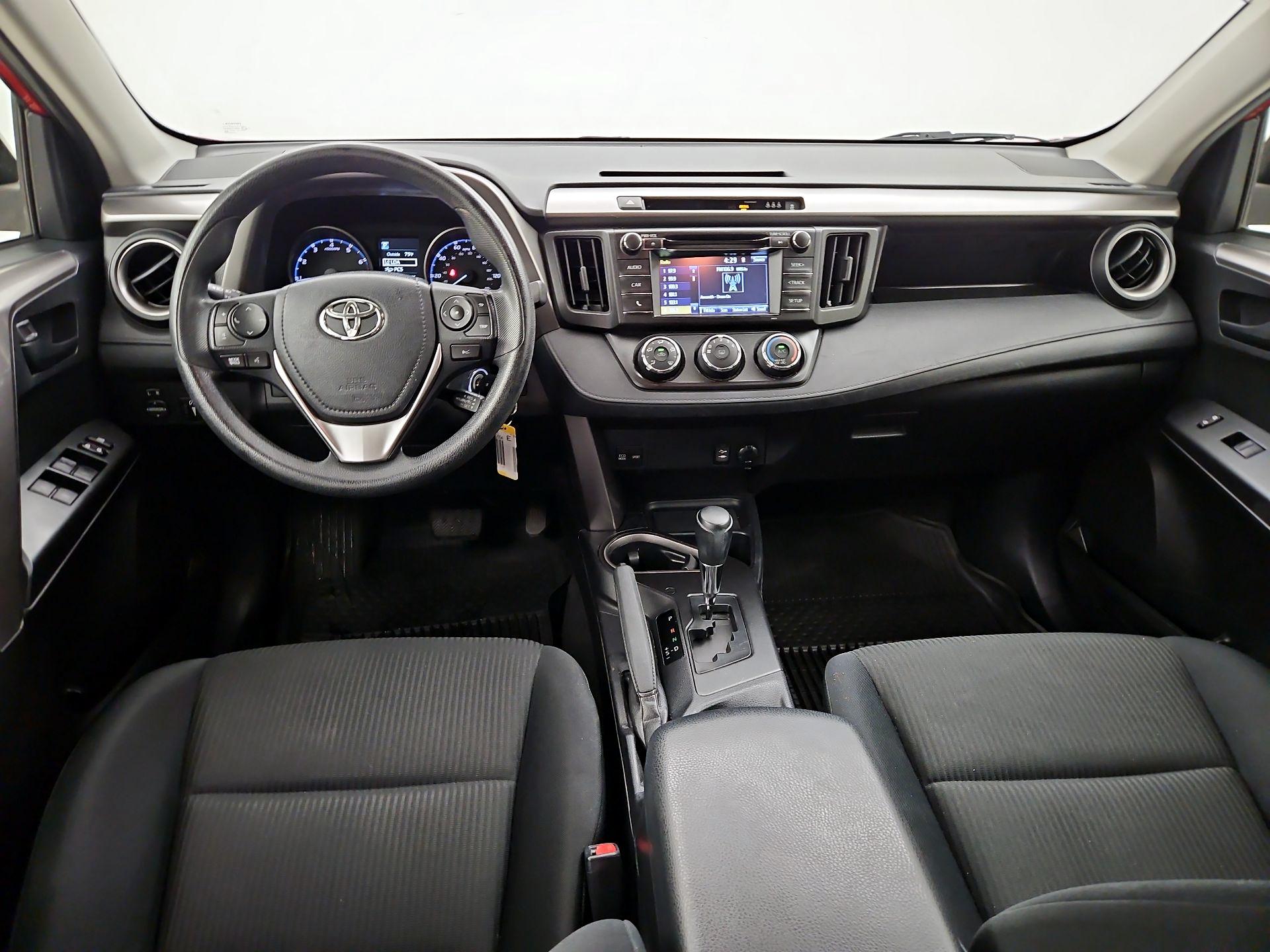 Thumbnail: 2017 Toyota RAV4 - 9