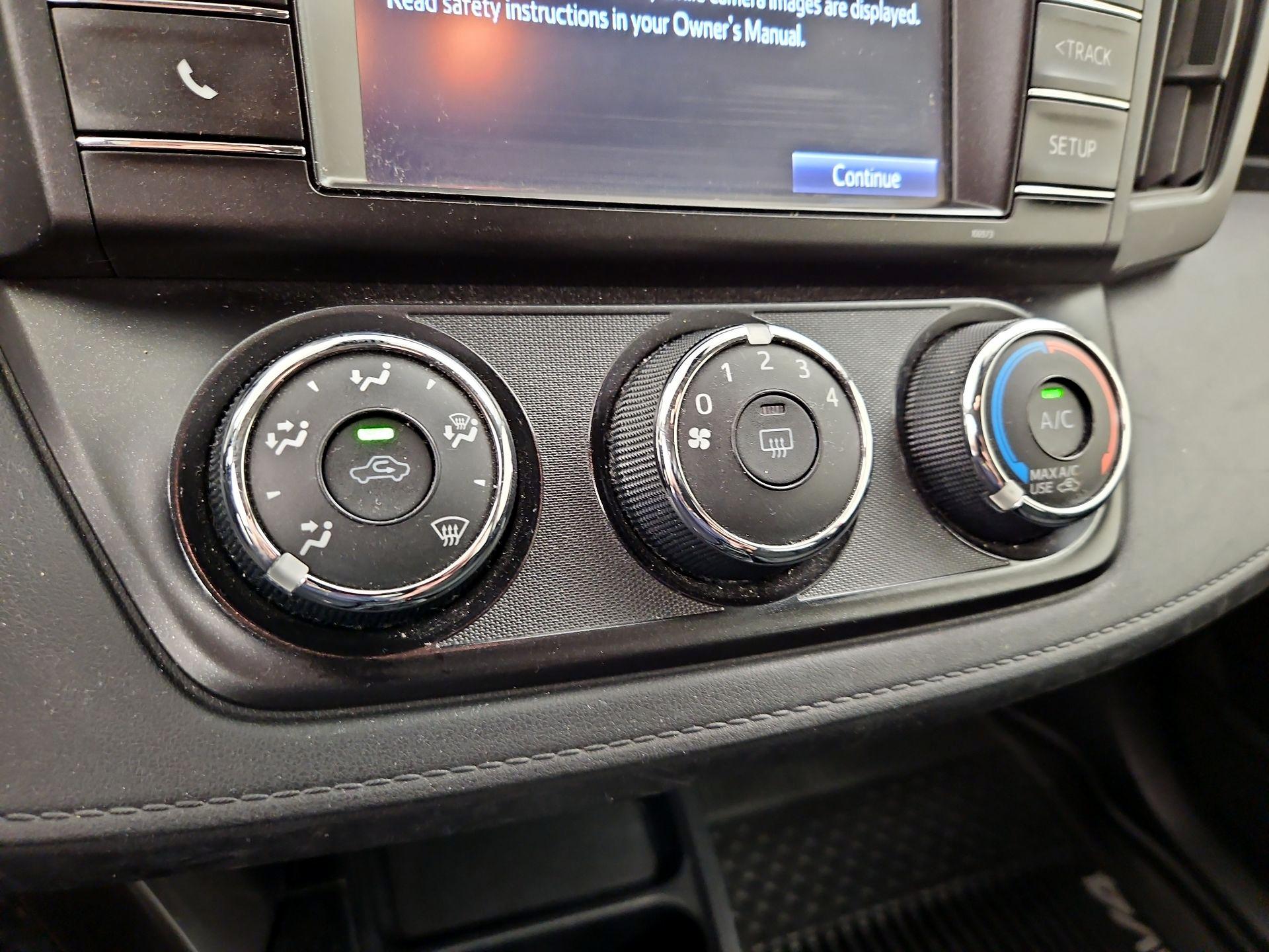 Thumbnail: 2017 Toyota RAV4 - 16