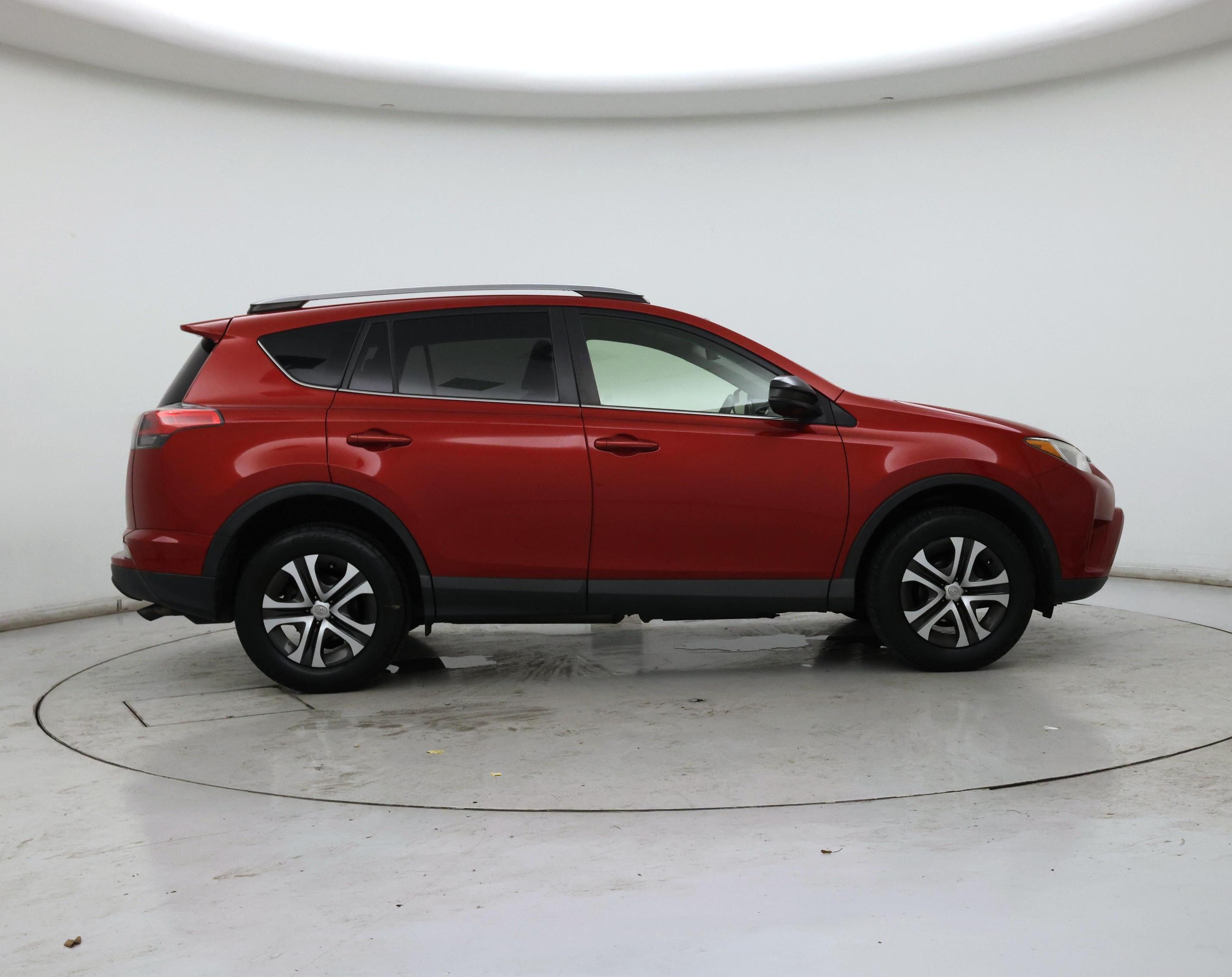 Thumbnail: 2017 Toyota RAV4 - 7